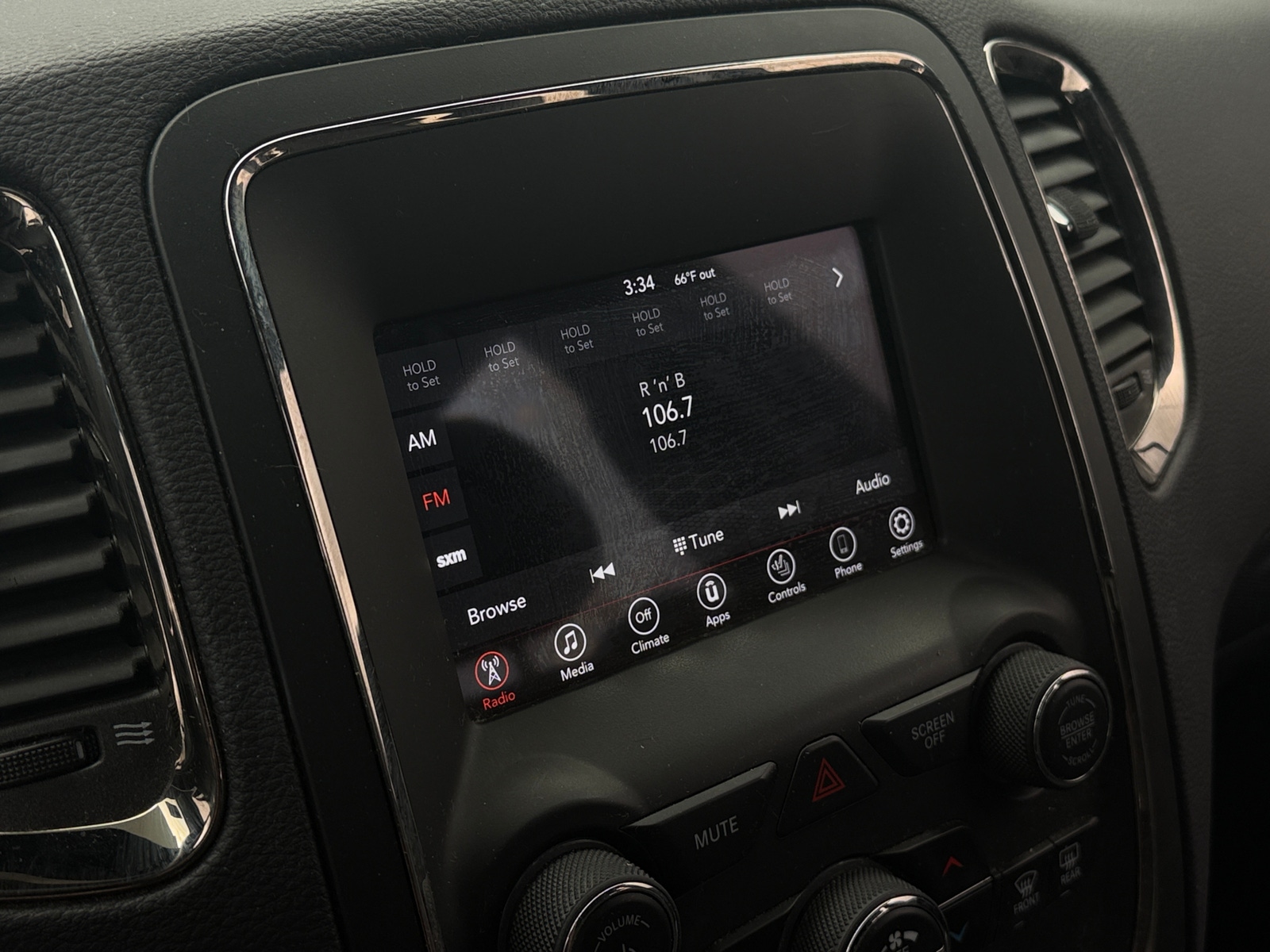 Thumbnail: 2020 Dodge Durango - 3