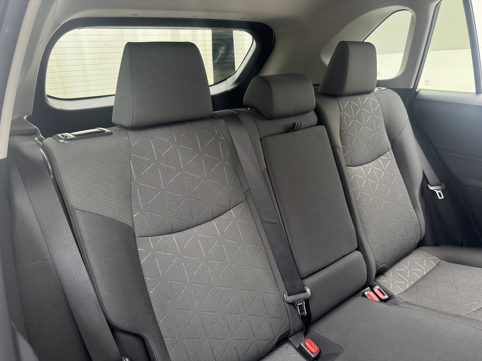 Thumbnail: 2021 Toyota RAV4 - 6