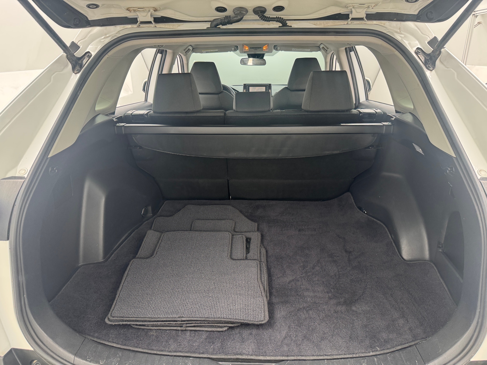 Thumbnail: 2021 Toyota RAV4 - 7