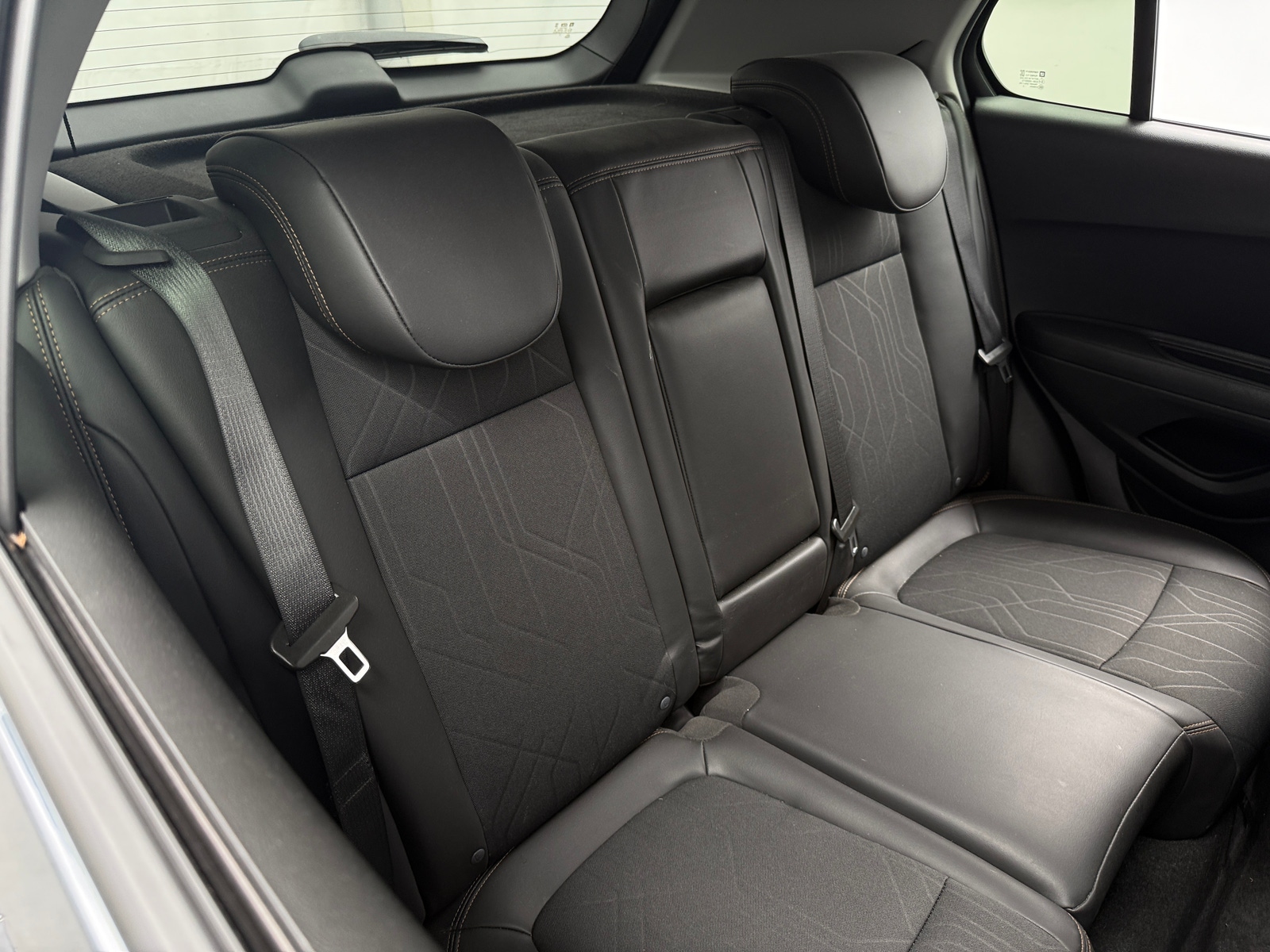 Thumbnail: 2022 Chevrolet Trax - 6