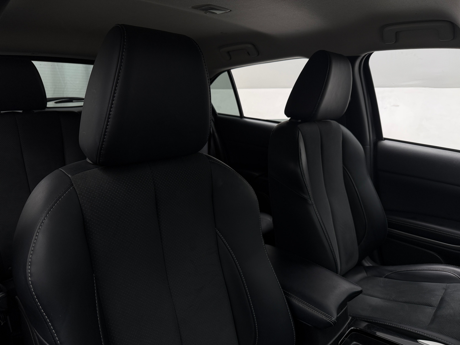 Thumbnail: 2025 Mitsubishi Eclipse Cross - 2