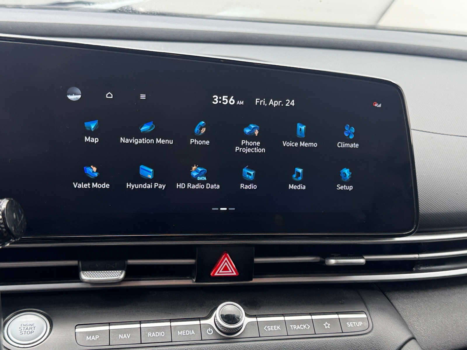 Thumbnail: 2023 Hyundai Elantra - 4