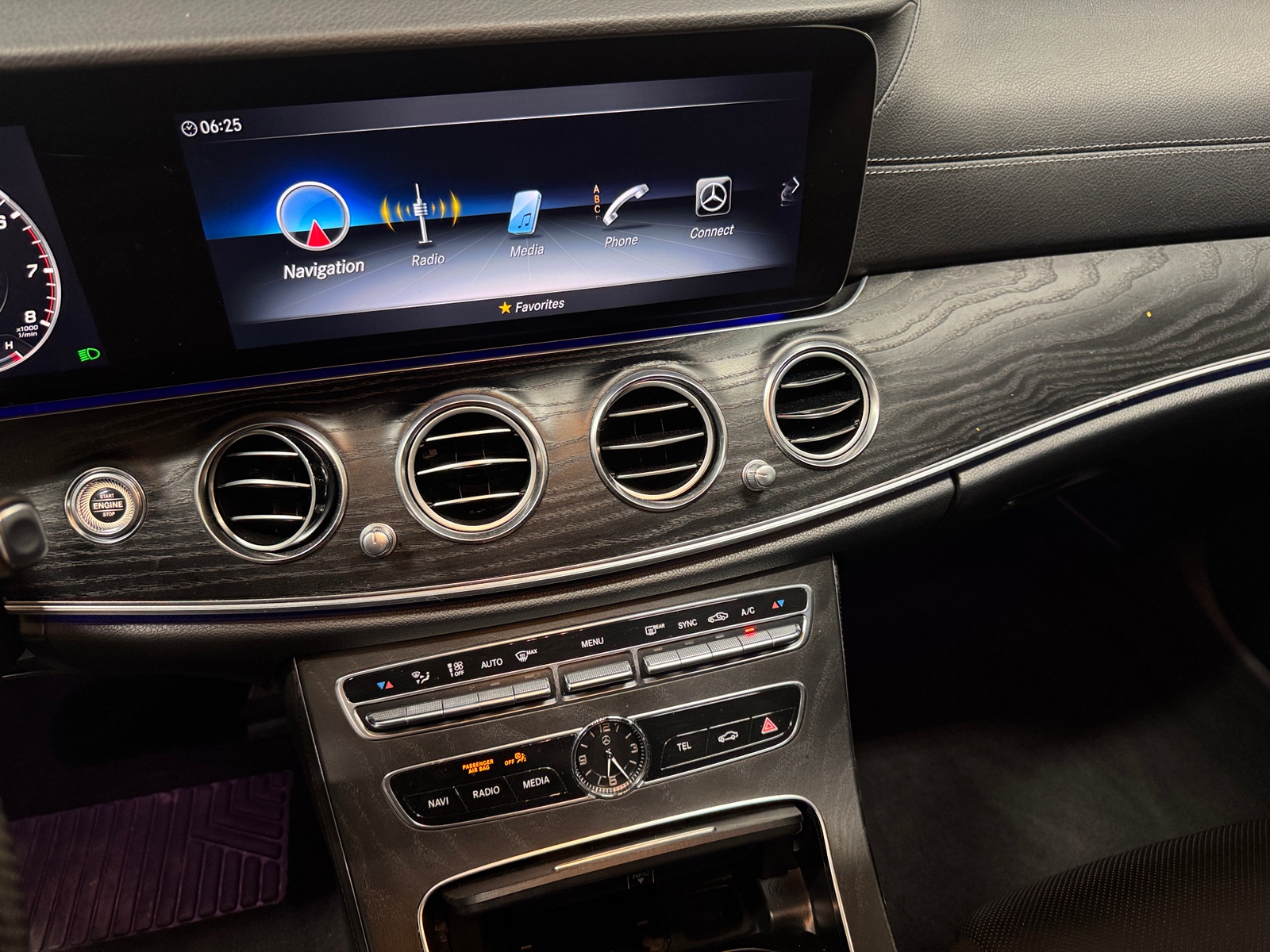 Thumbnail: 2018 Mercedes-Benz E-Class - 3