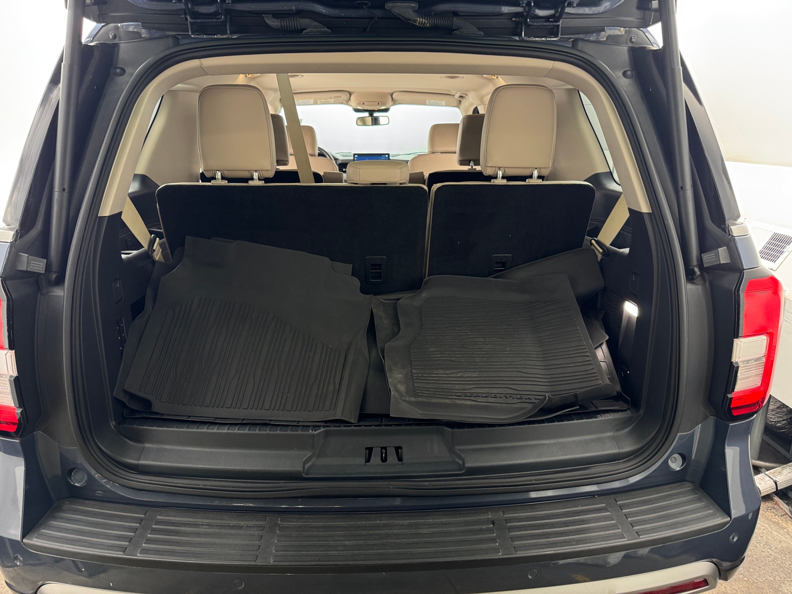 Thumbnail: 2023 Ford Expedition - 6