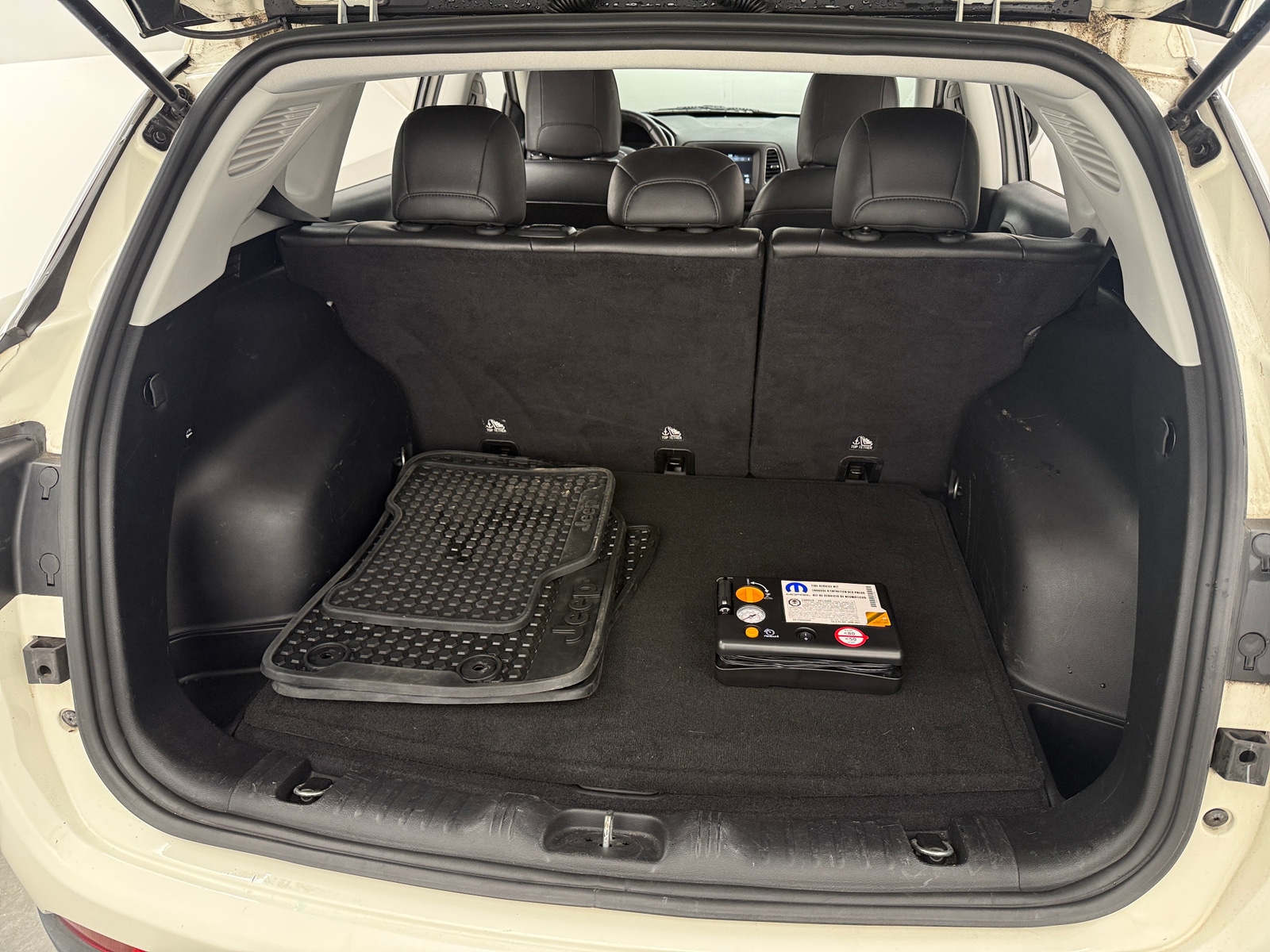 Thumbnail: 2018 Jeep Compass - 7