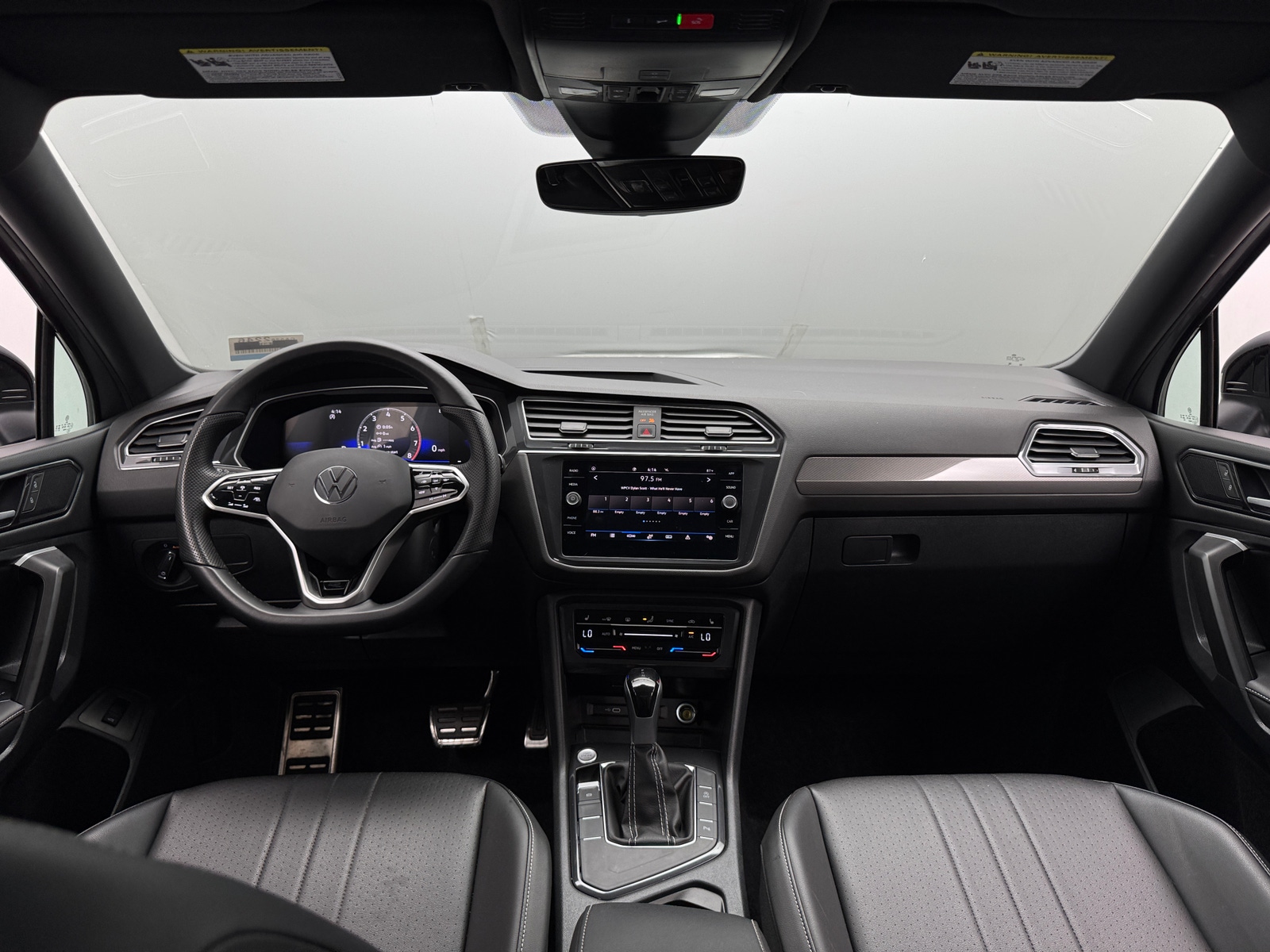 Thumbnail: 2024 Volkswagen Tiguan - 2