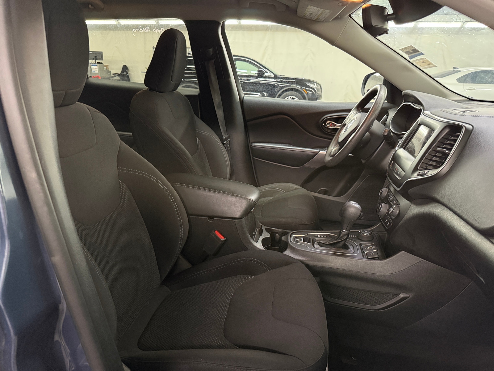 Thumbnail: 2021 Jeep Cherokee - 2