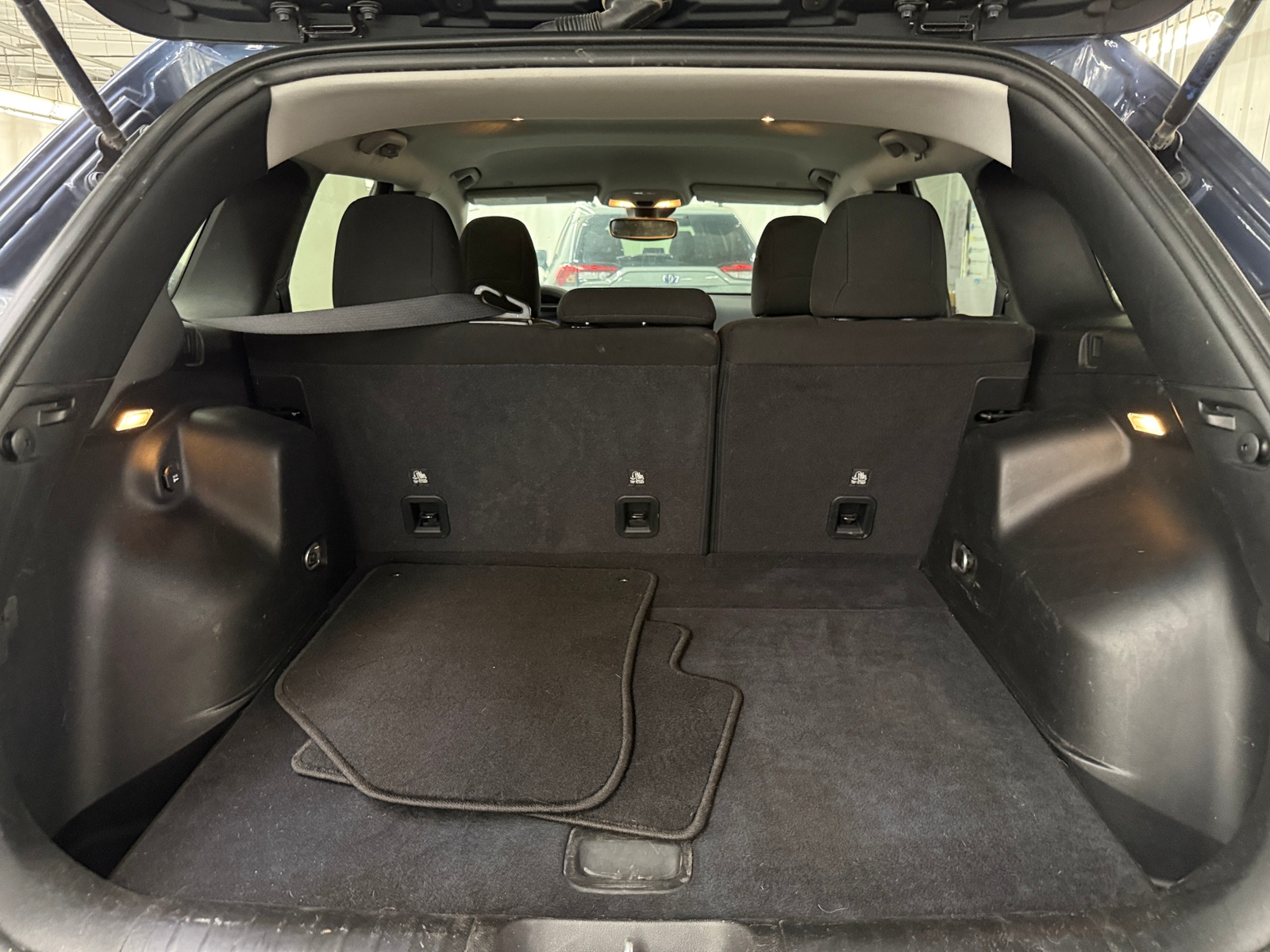 Thumbnail: 2021 Jeep Cherokee - 7