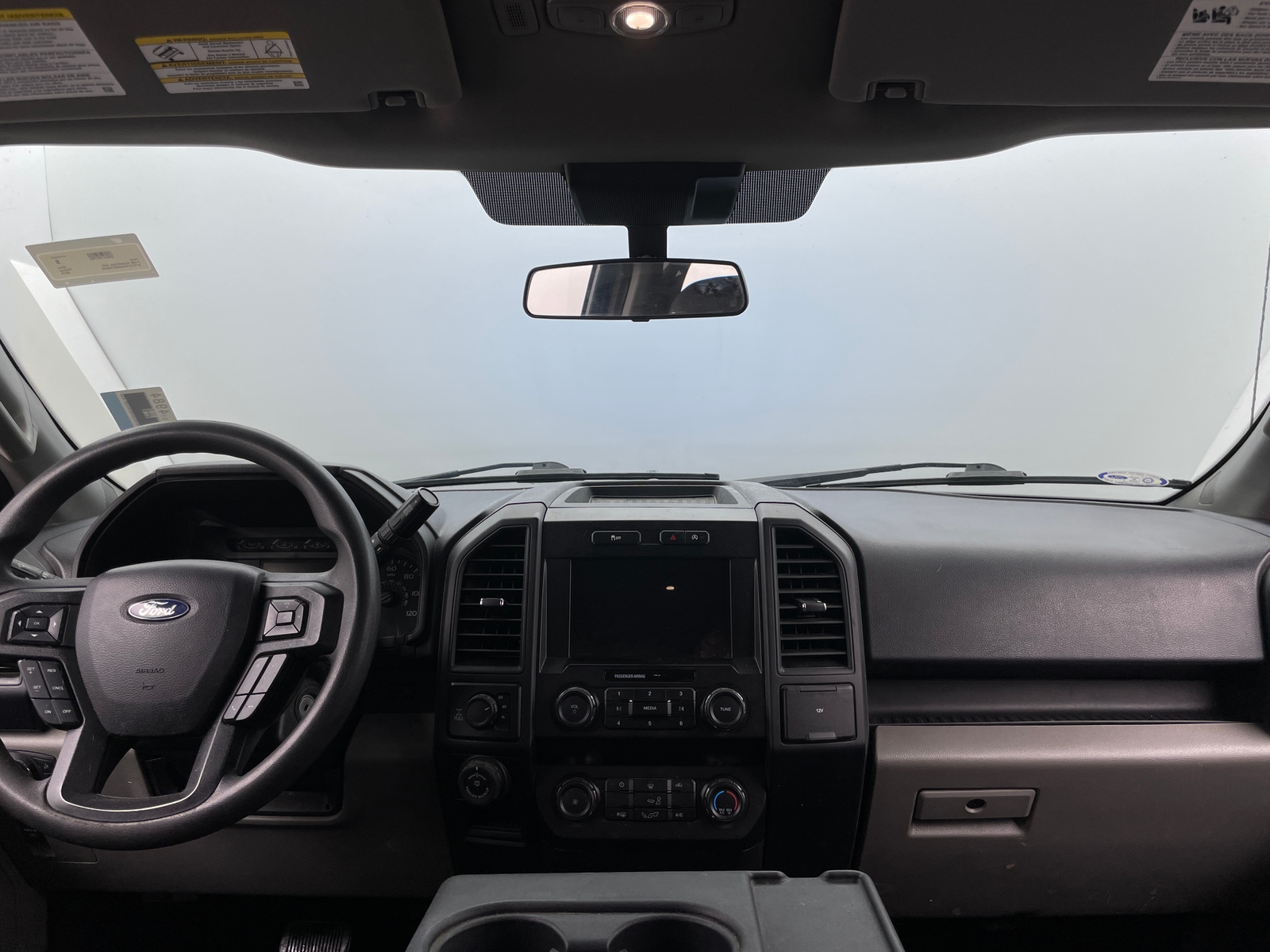 Thumbnail: 2019 Ford Econoline - 3