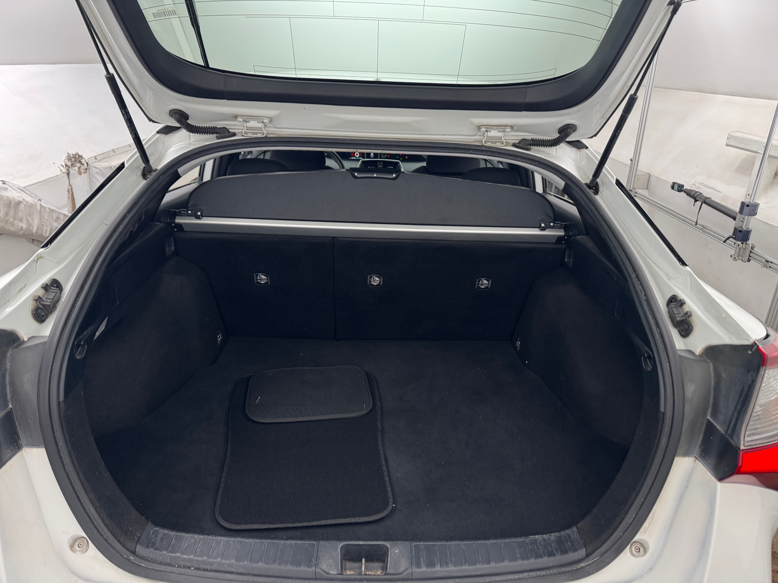 Thumbnail: 2021 Toyota Prius - 7