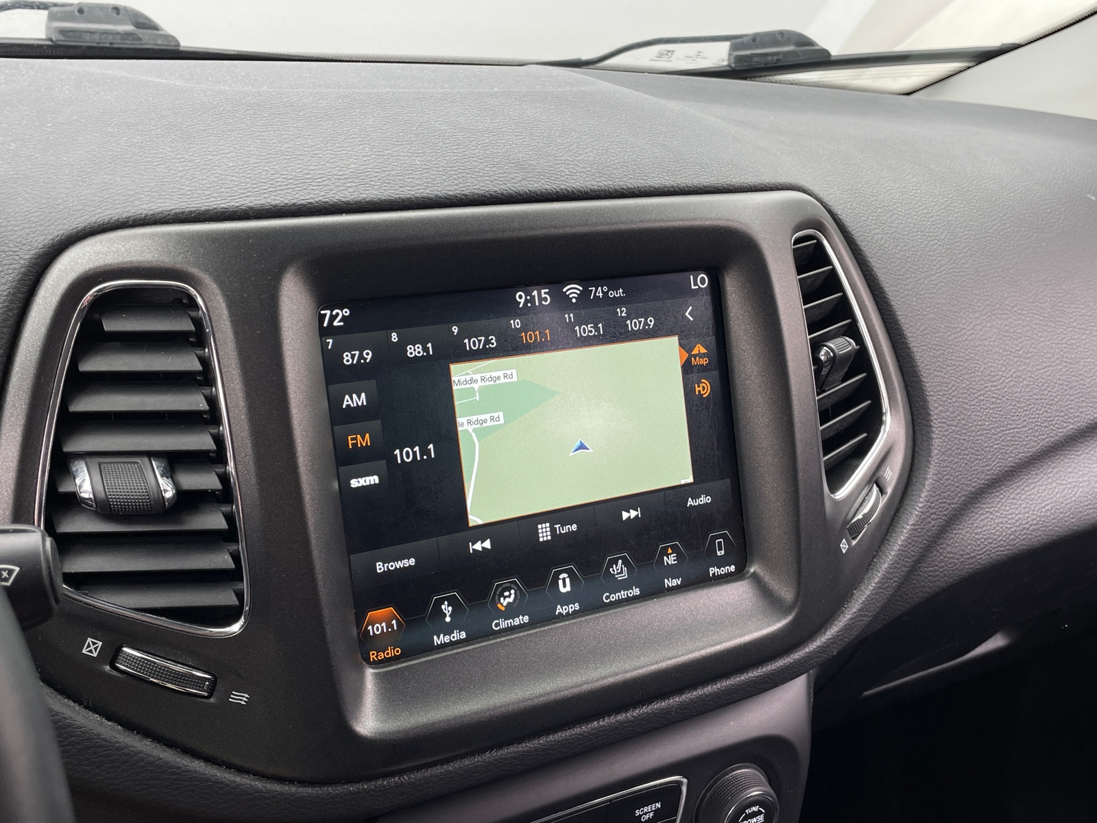 Thumbnail: 2019 Jeep Compass - 4