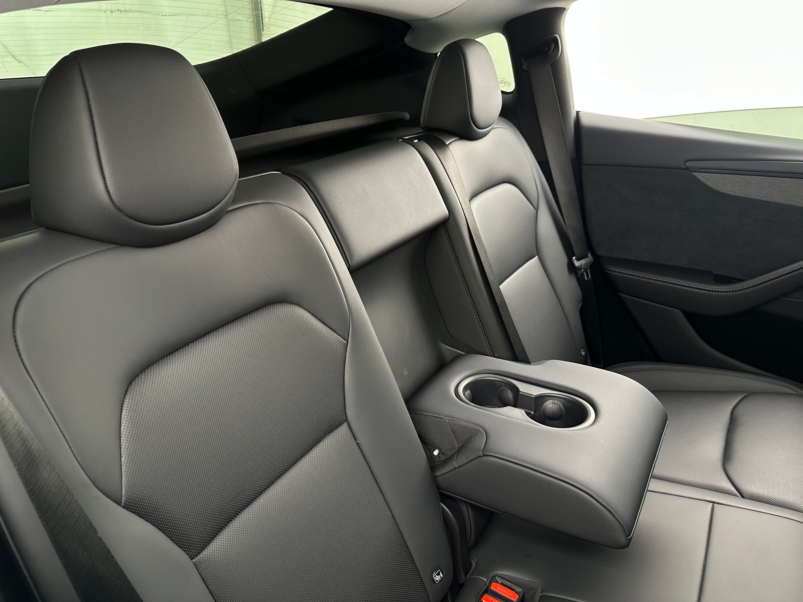 Thumbnail: 2026 Tesla Model Y - 5