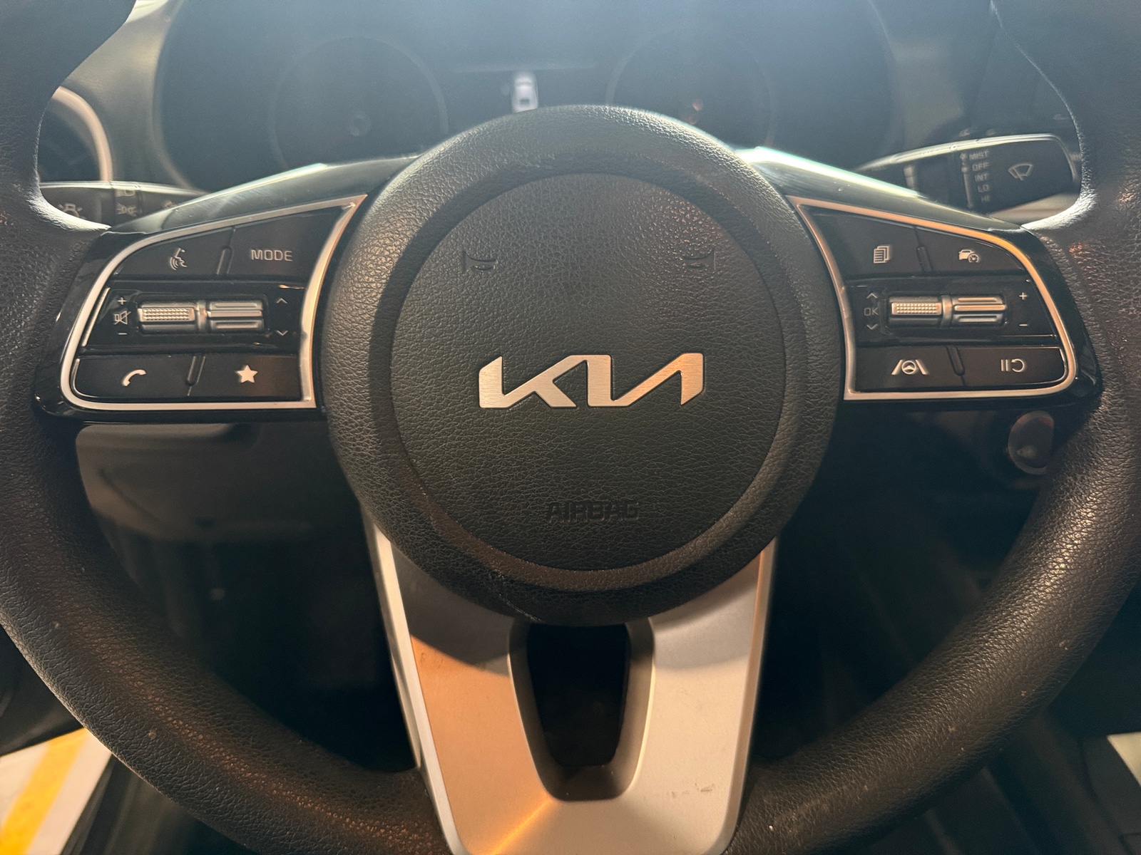 Thumbnail: 2024 Kia Forte - 5