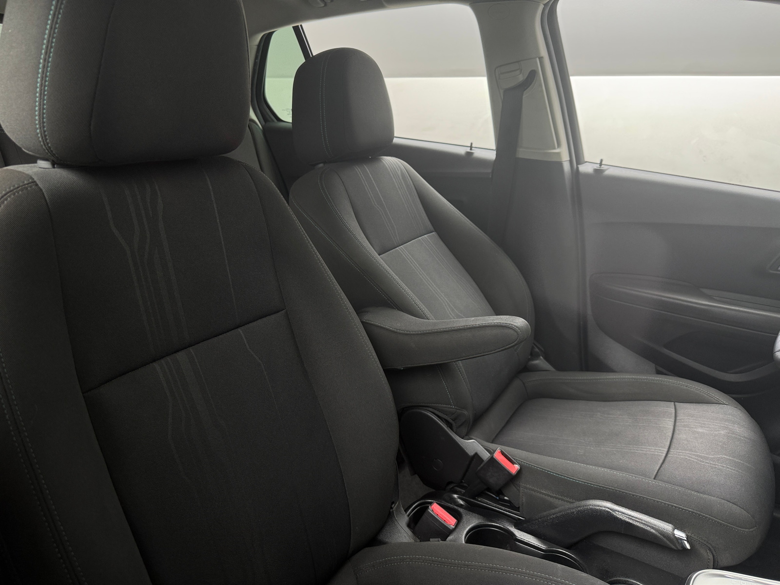 Thumbnail: 2015 Chevrolet Trax - 2