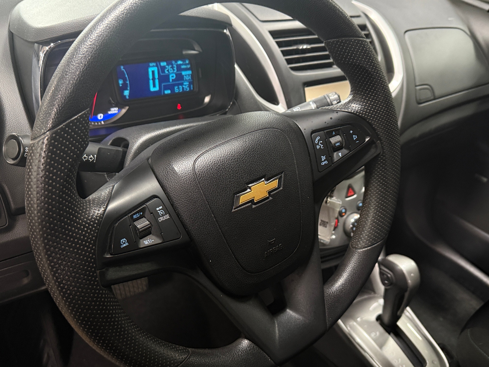 Thumbnail: 2015 Chevrolet Trax - 5