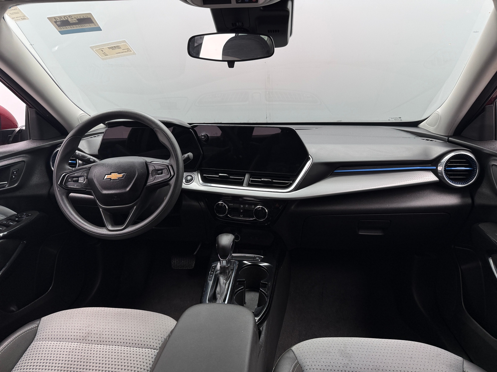 Thumbnail: 2025 Chevrolet Trax - 3