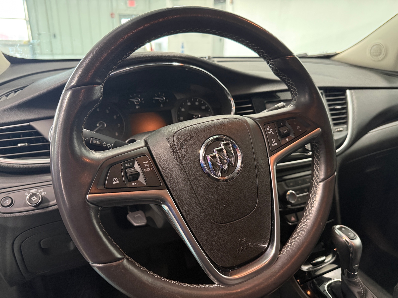 Thumbnail: 2022 Buick Encore - 4