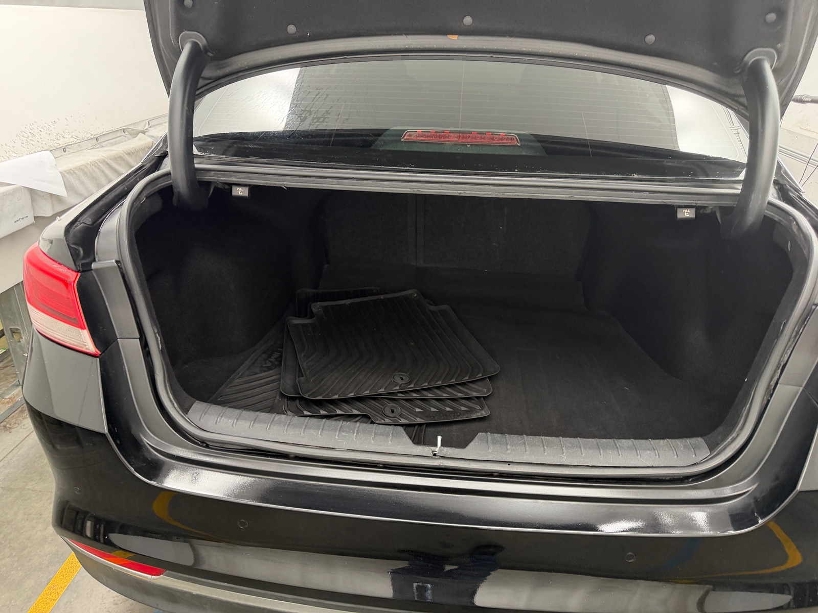 Thumbnail: 2018 Kia Optima - 7