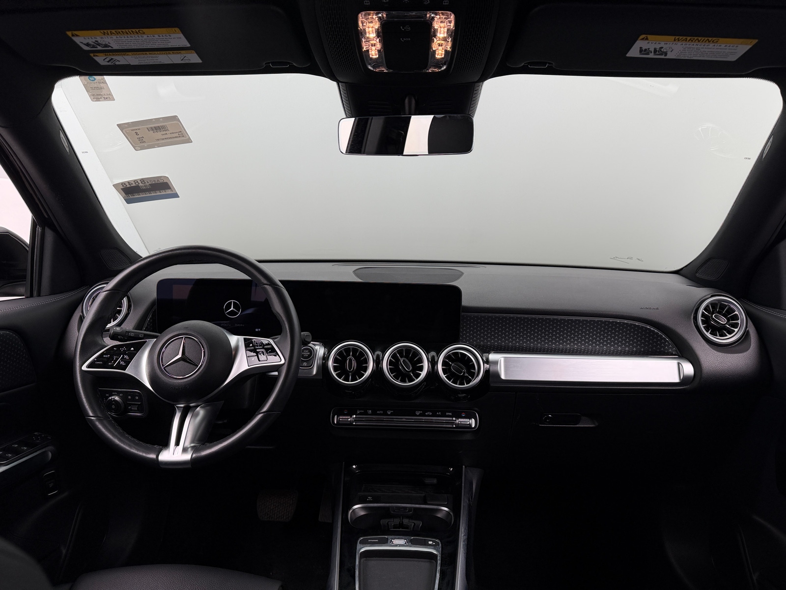 Thumbnail: 2025 Mercedes-Benz GLB - 2