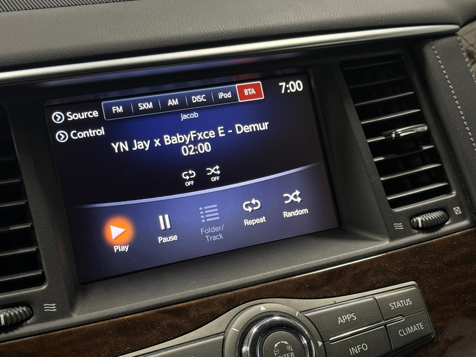 Thumbnail: 2019 Nissan Armada - 4