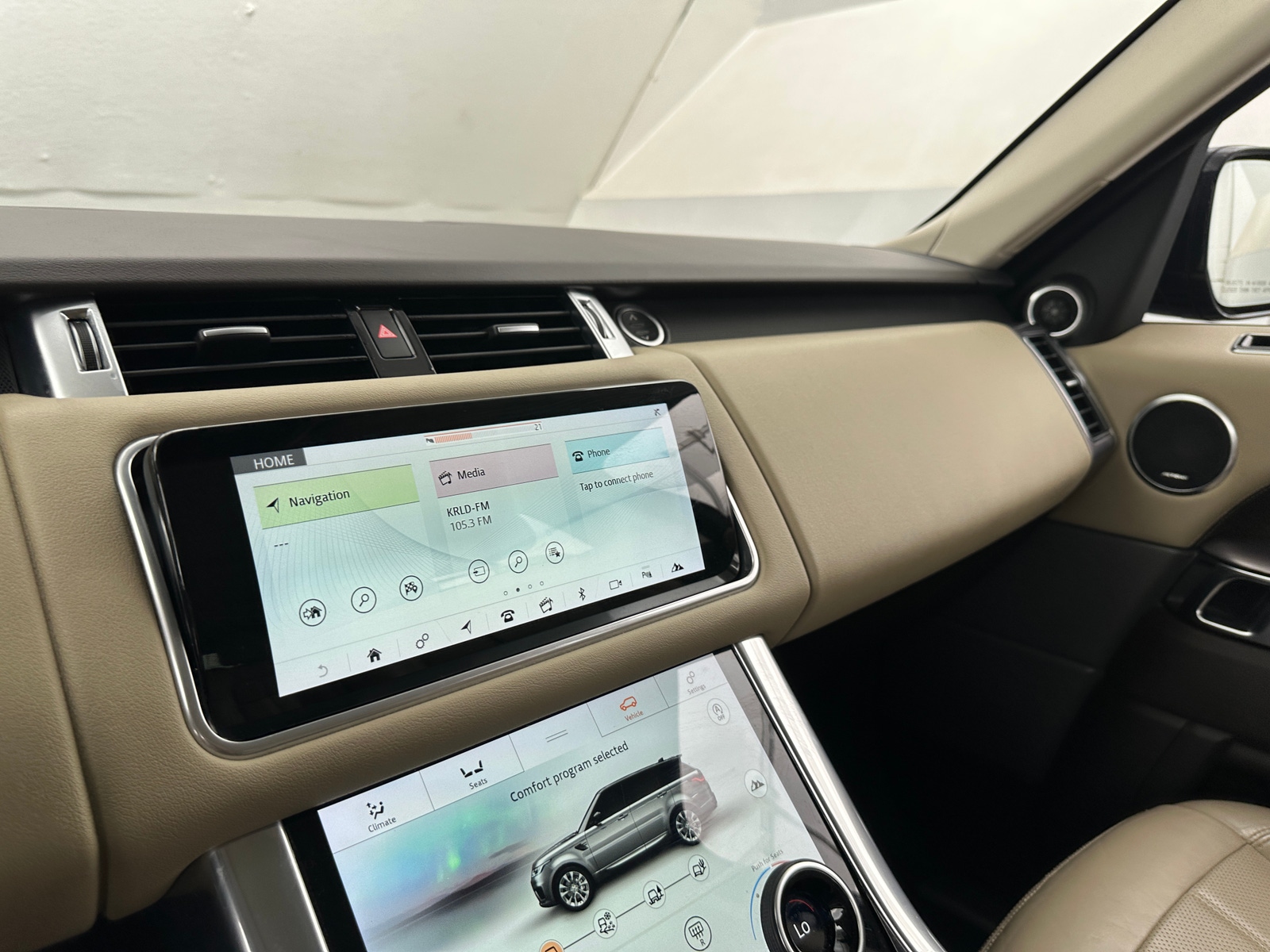 Thumbnail: 2019 Land Rover Range Rover Sport - 3