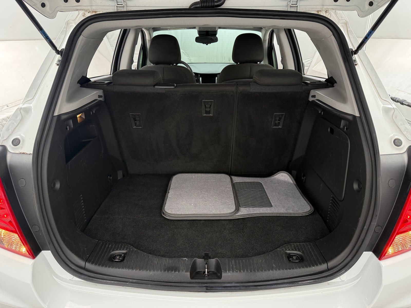 Thumbnail: 2021 Chevrolet Trax - 7