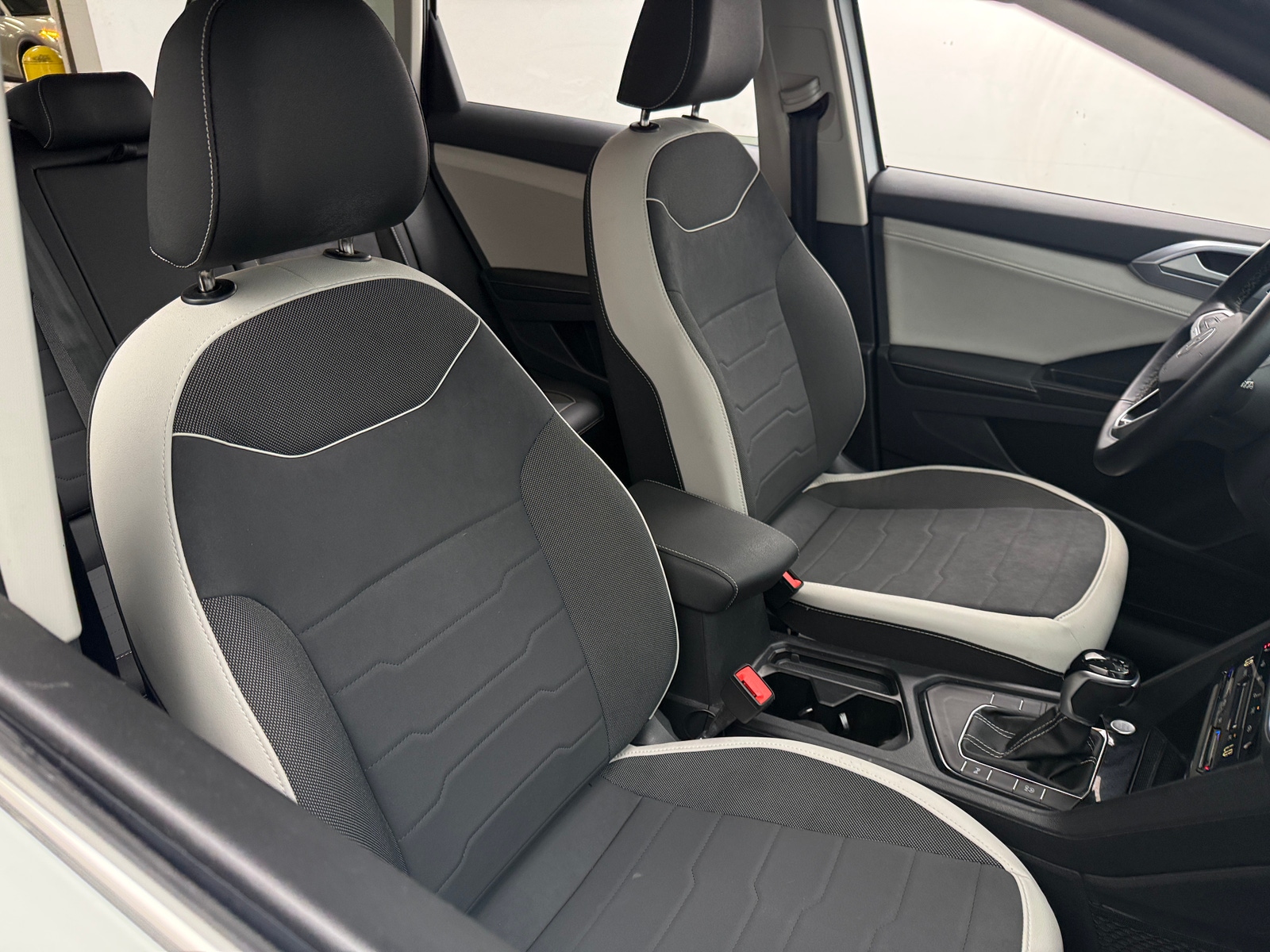 Thumbnail: 2025 Volkswagen Taos - 2