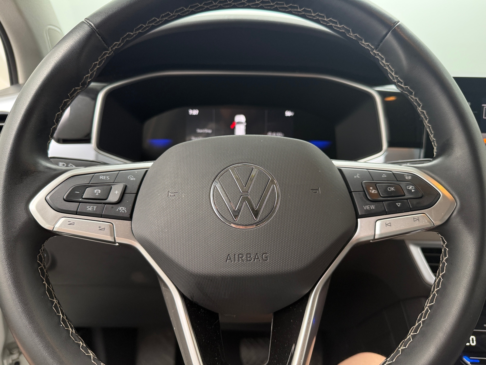 Thumbnail: 2025 Volkswagen Taos - 5