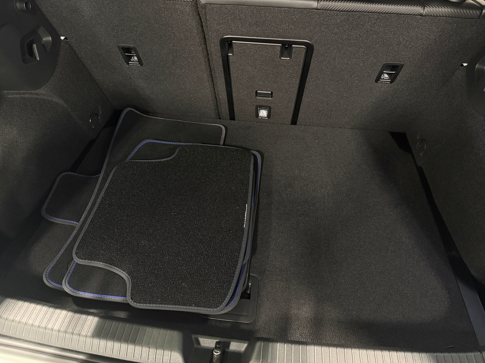 Thumbnail: 2024 Volkswagen Golf - 6