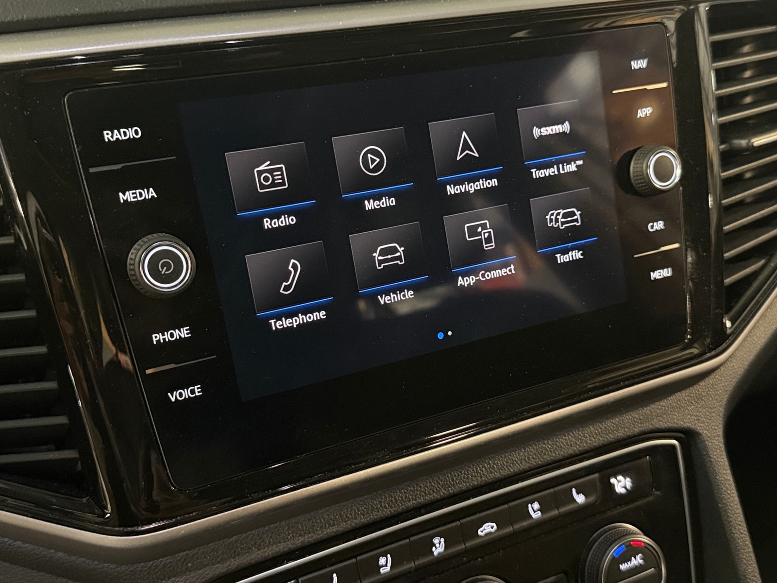 Thumbnail: 2021 Volkswagen Atlas - 3