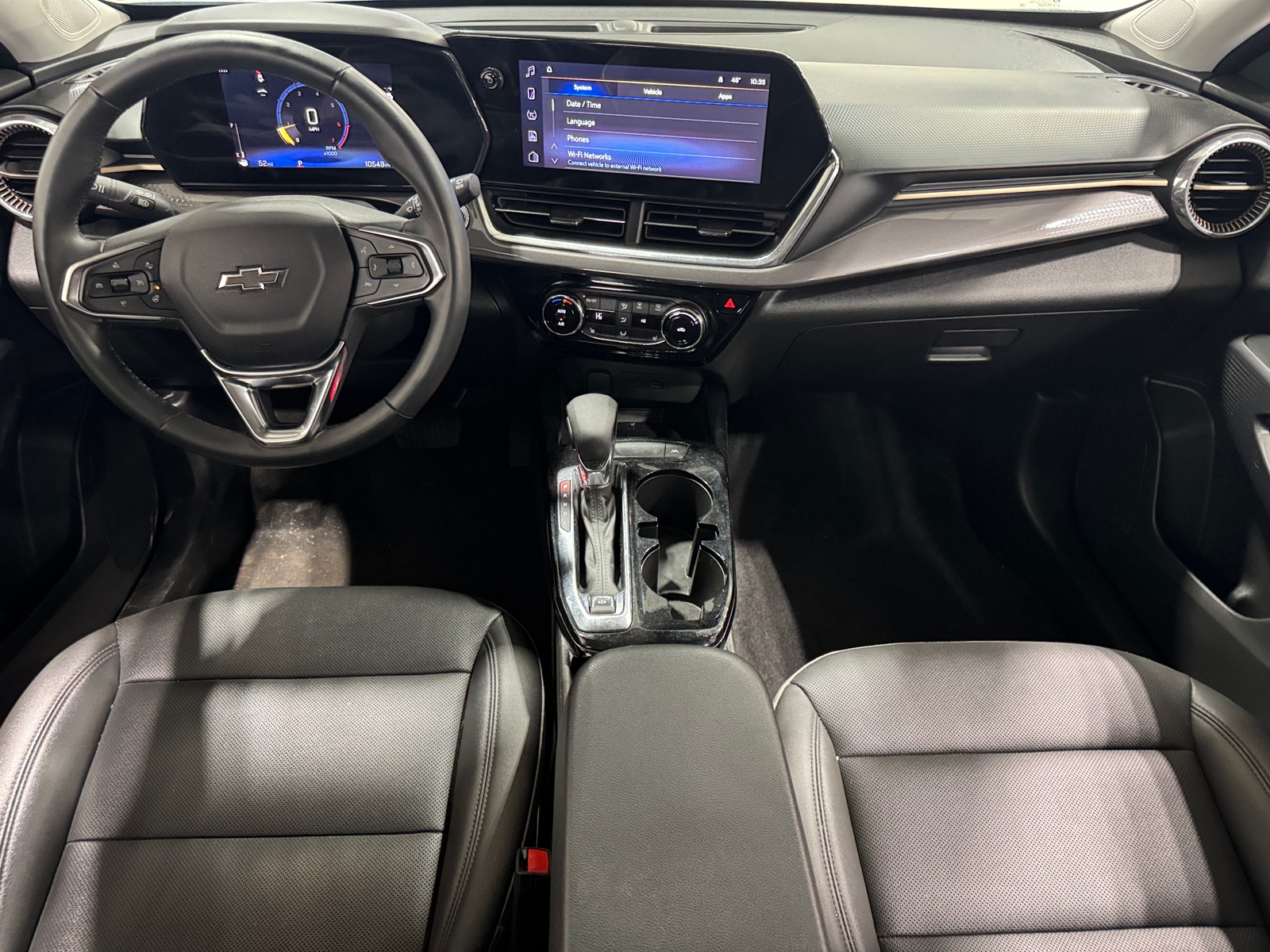 Thumbnail: 2025 Chevrolet Trax - 2