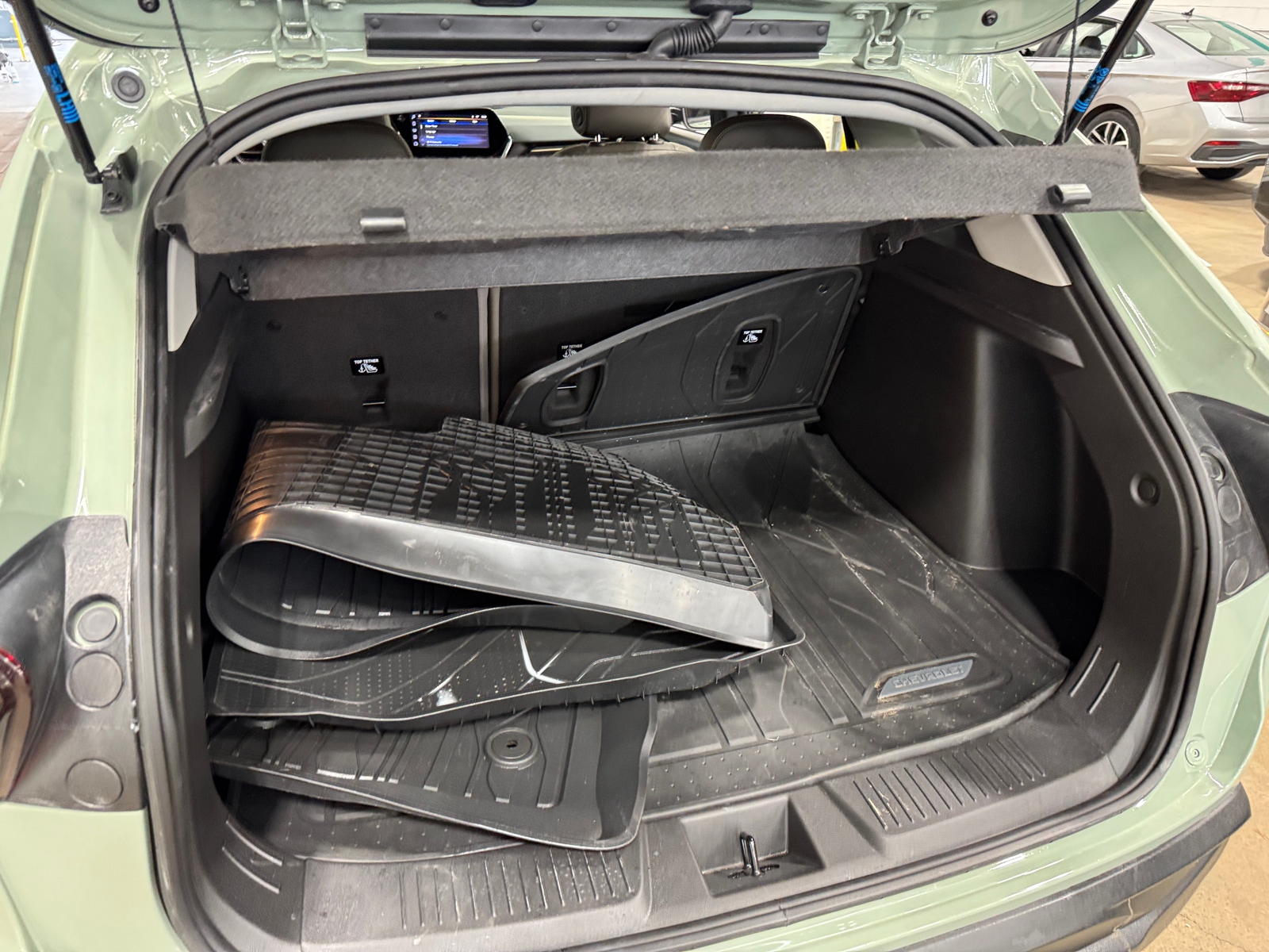 Thumbnail: 2025 Chevrolet Trax - 6