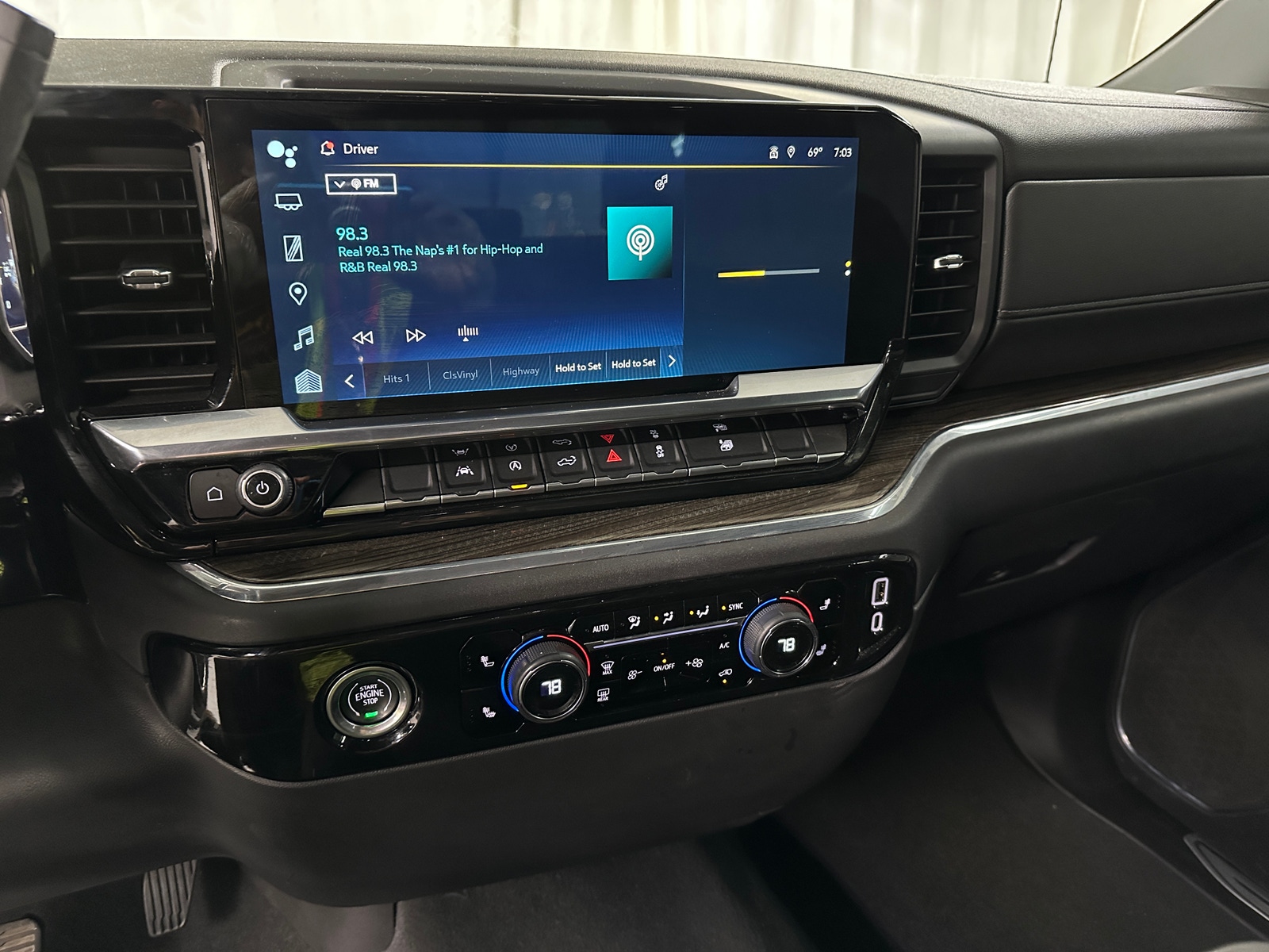 Thumbnail: 2023 Chevrolet Silverado 1500 - 4