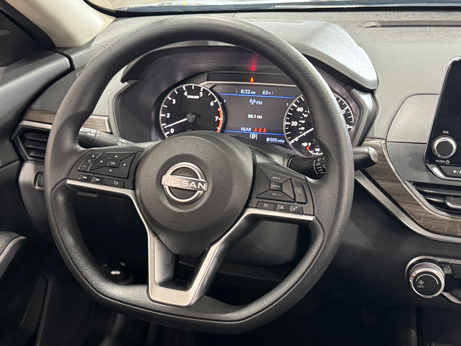 Thumbnail: 2024 Nissan Altima - 5