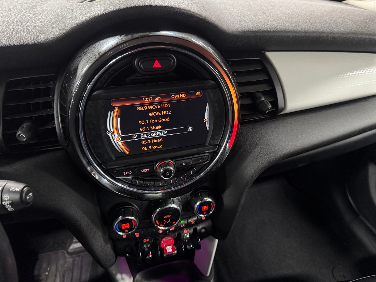 Thumbnail: 2016 MINI Cooper Hardtop - 3