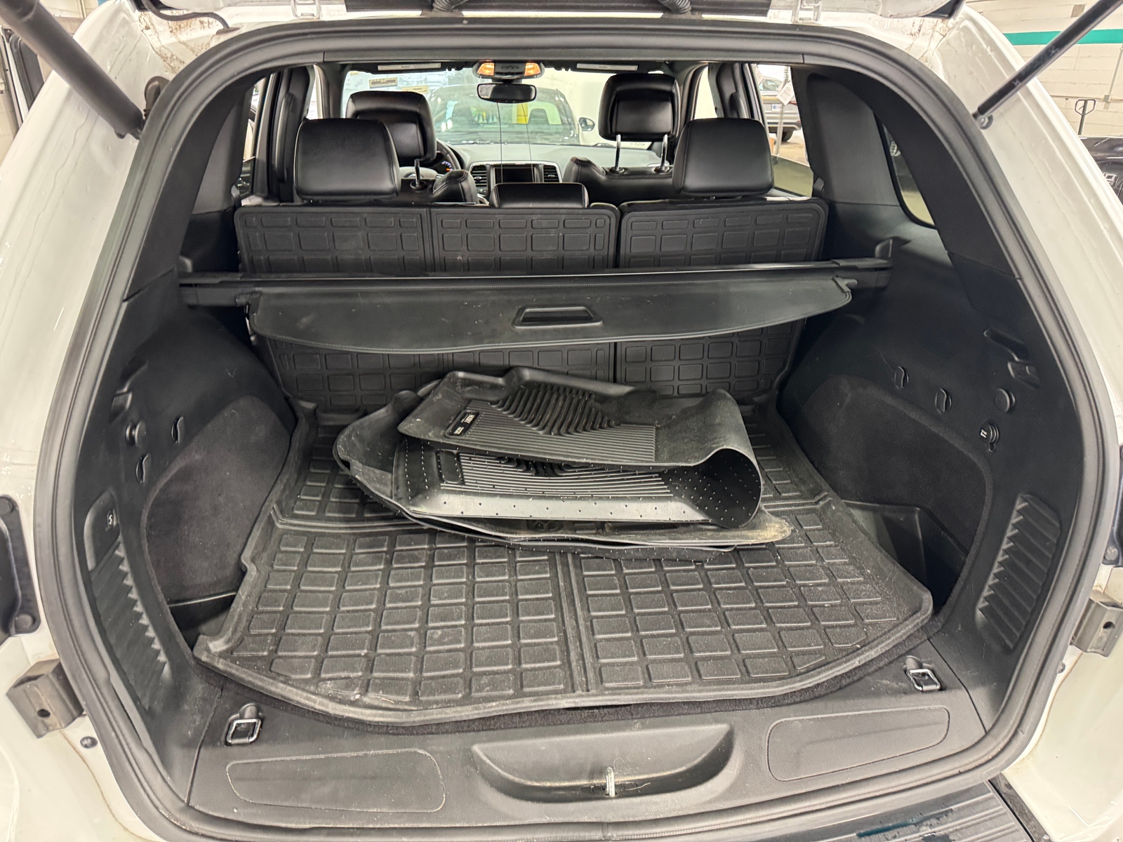 Thumbnail: 2018 Jeep Grand Cherokee - 7