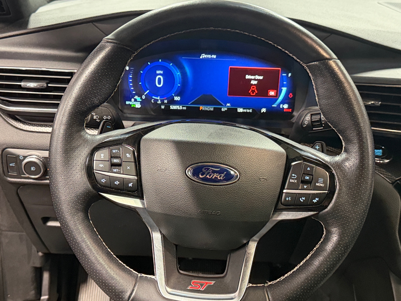 Thumbnail: 2022 Ford Explorer - 4