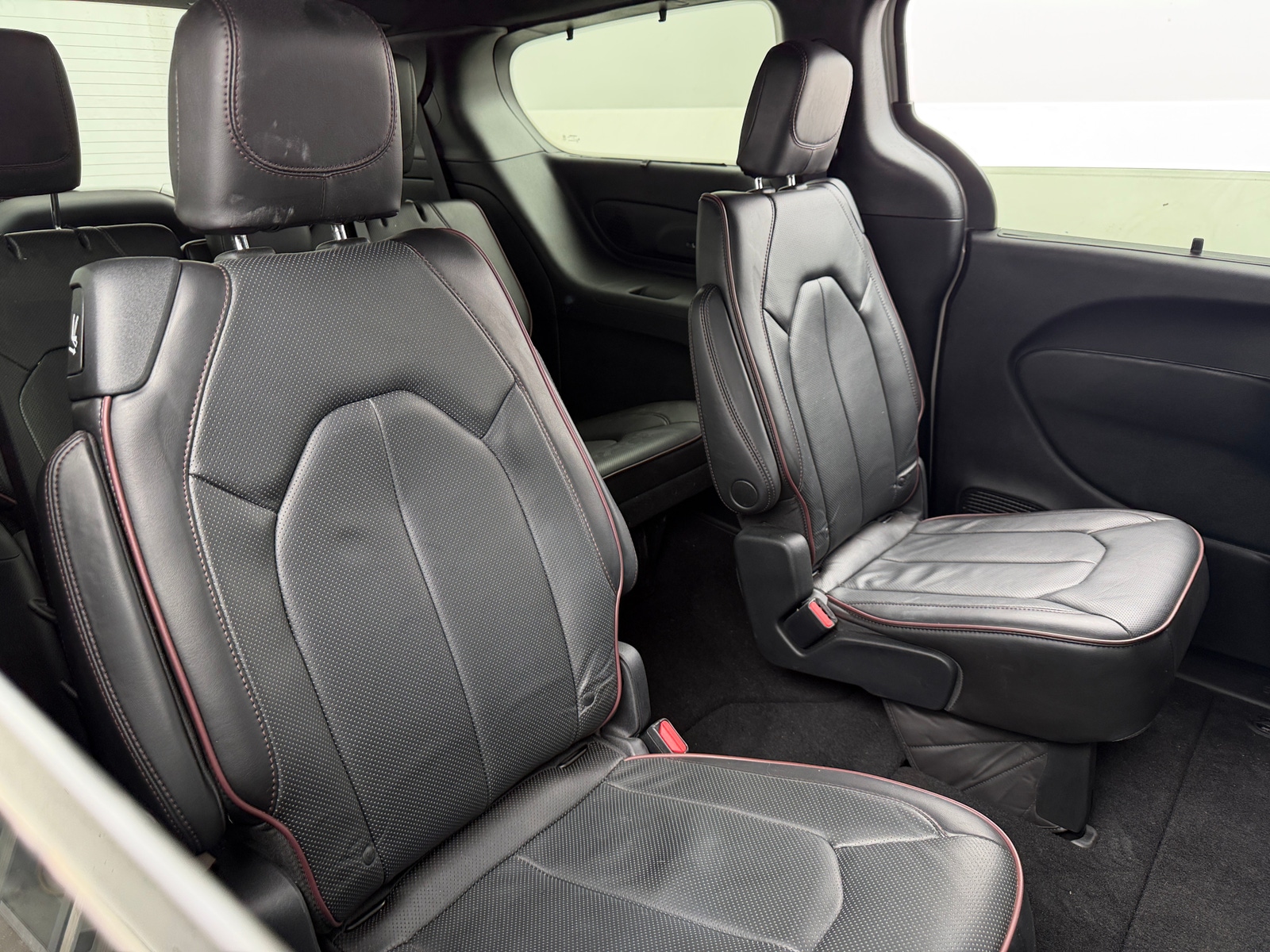Thumbnail: 2020 Chrysler Pacifica - 5
