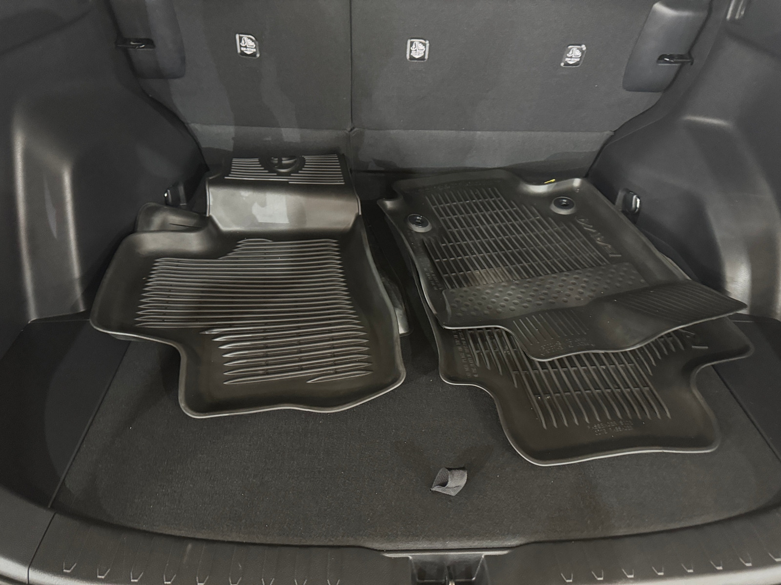 Thumbnail: 2022 Toyota RAV4 - 7