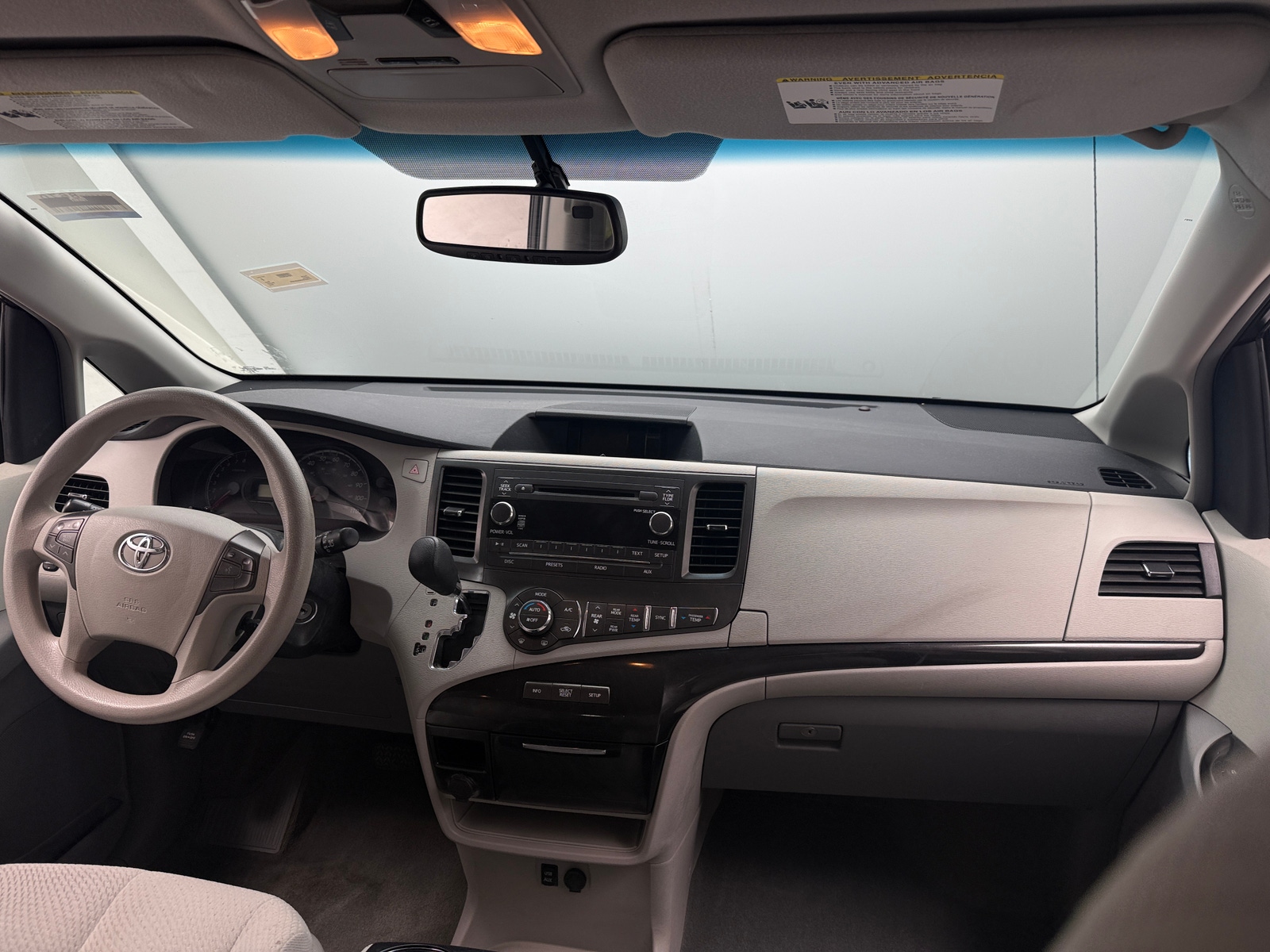 Thumbnail: 2013 Toyota Sienna - 3