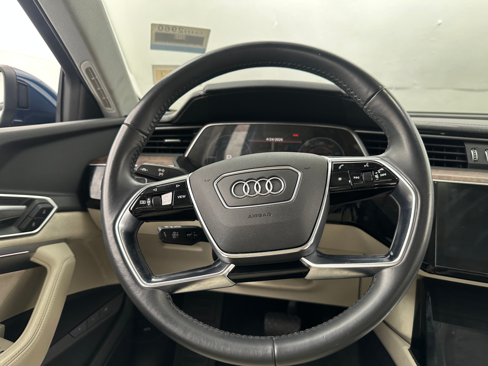 Thumbnail: 2019 Audi e-tron - 4