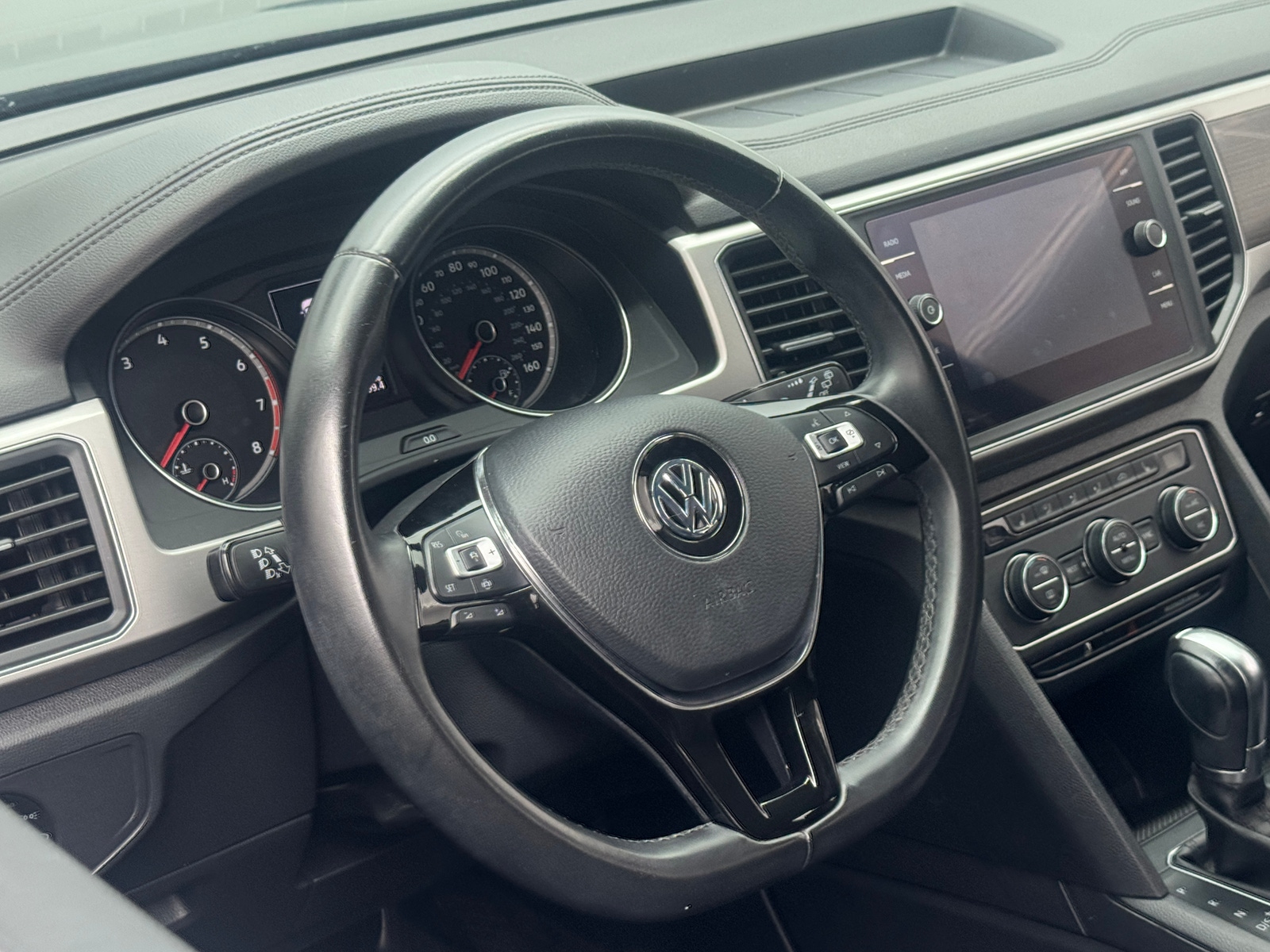 Thumbnail: 2019 Volkswagen Atlas - 4