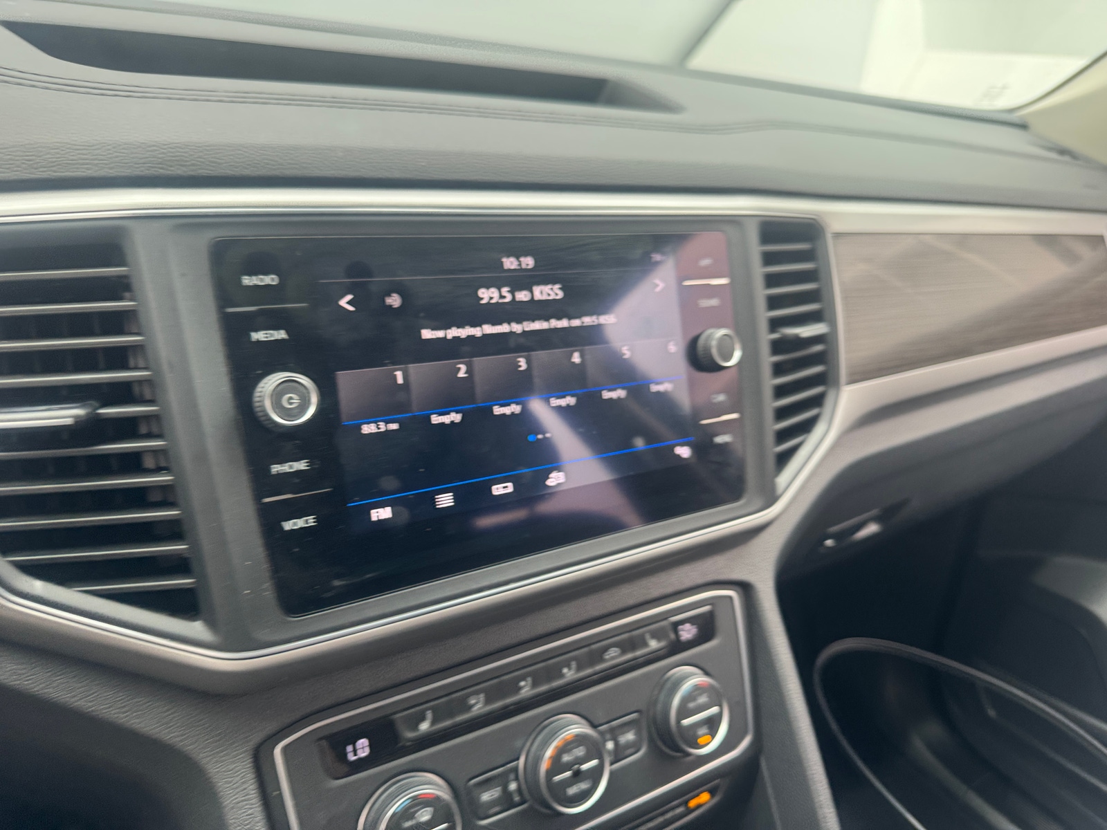 Thumbnail: 2019 Volkswagen Atlas - 3