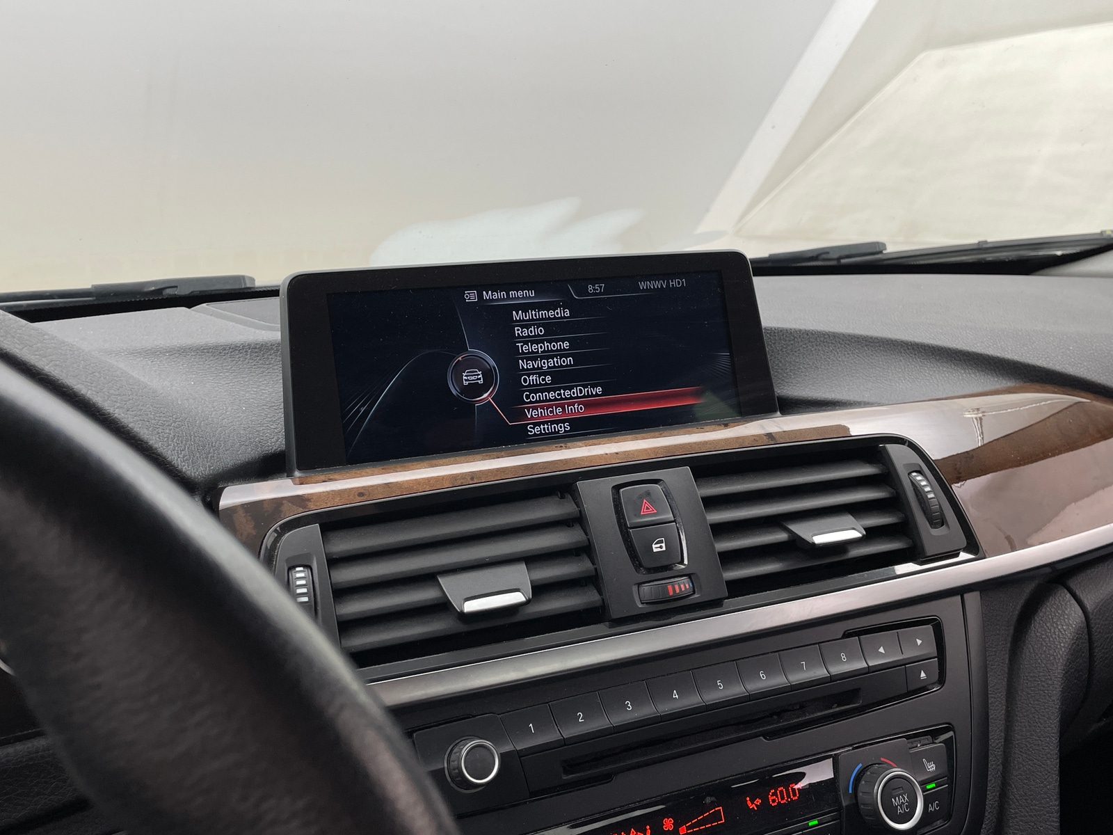 Thumbnail: 2014 BMW 3 Series - 3