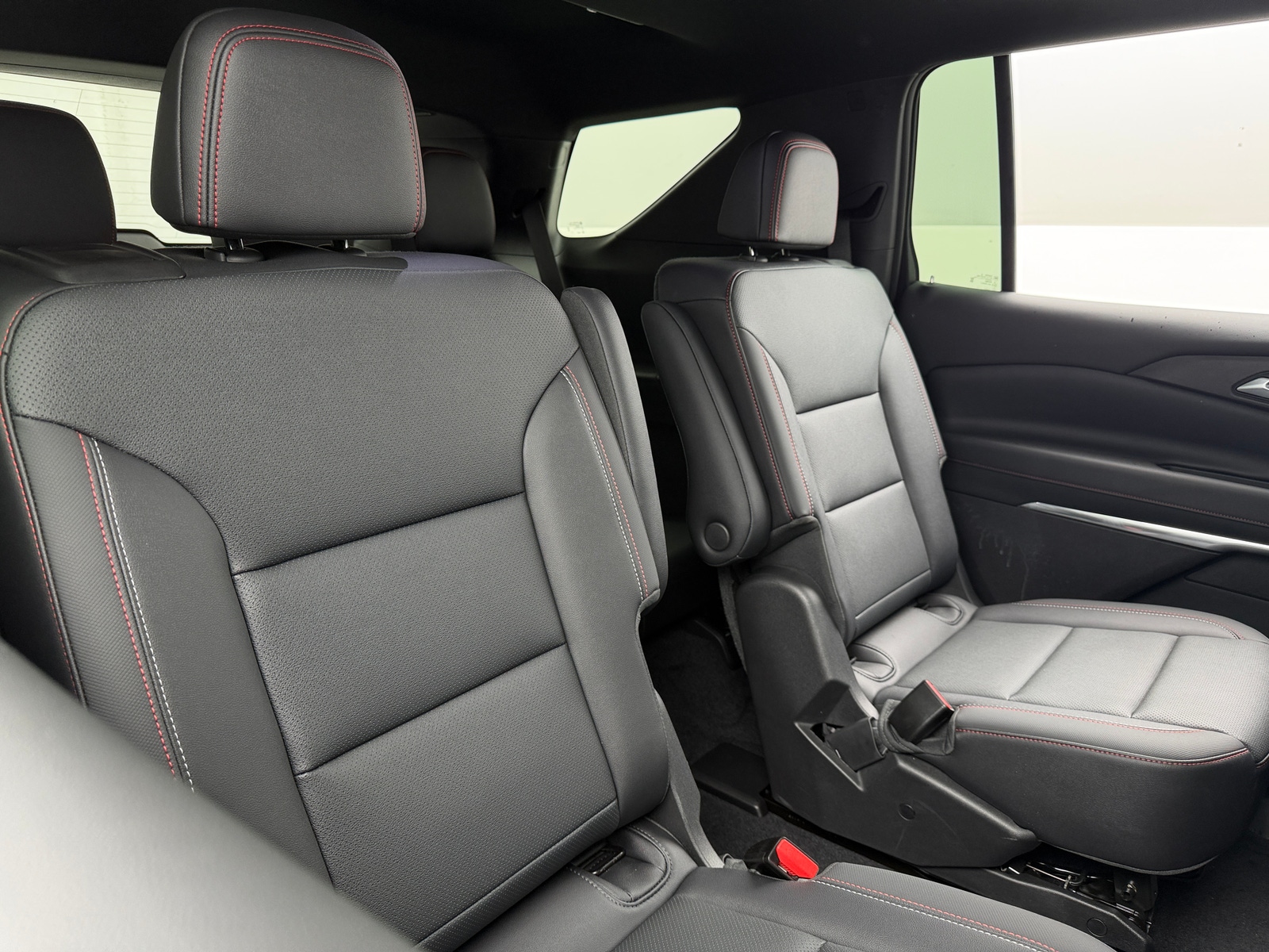 Thumbnail: 2025 Chevrolet Traverse - 5