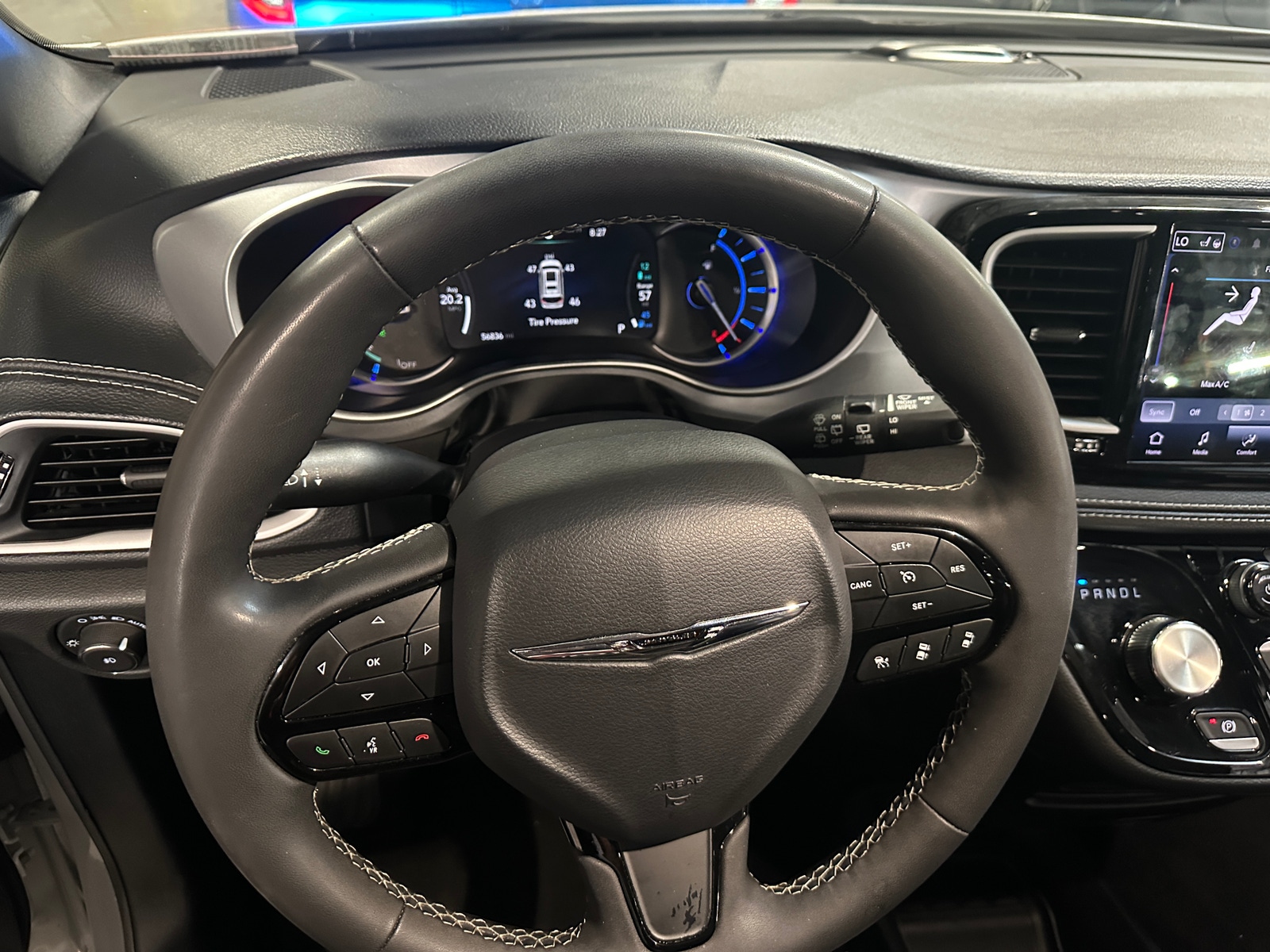 Thumbnail: 2024 Chrysler Pacifica - 4