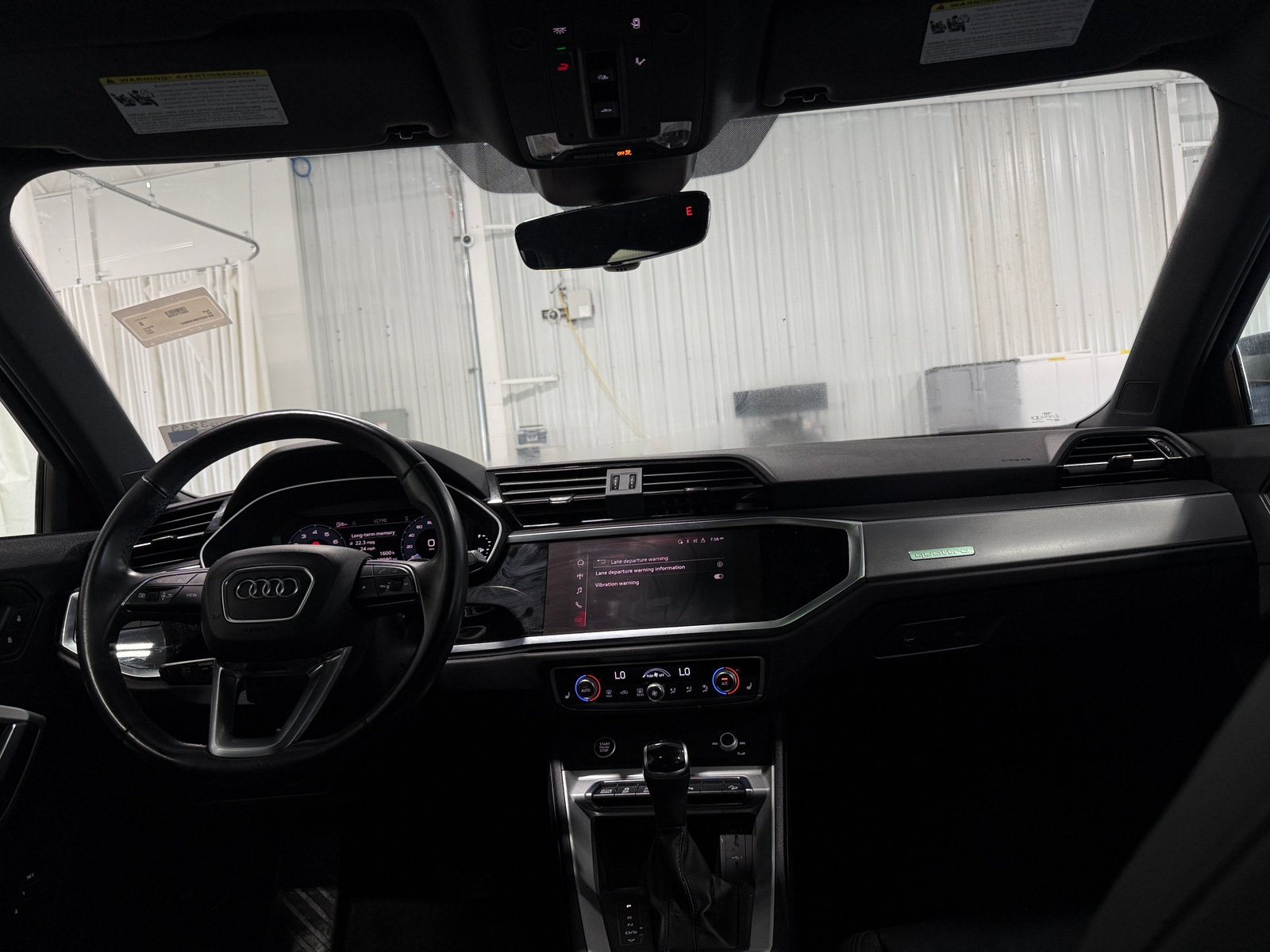 Thumbnail: 2022 Audi Q3 - 2