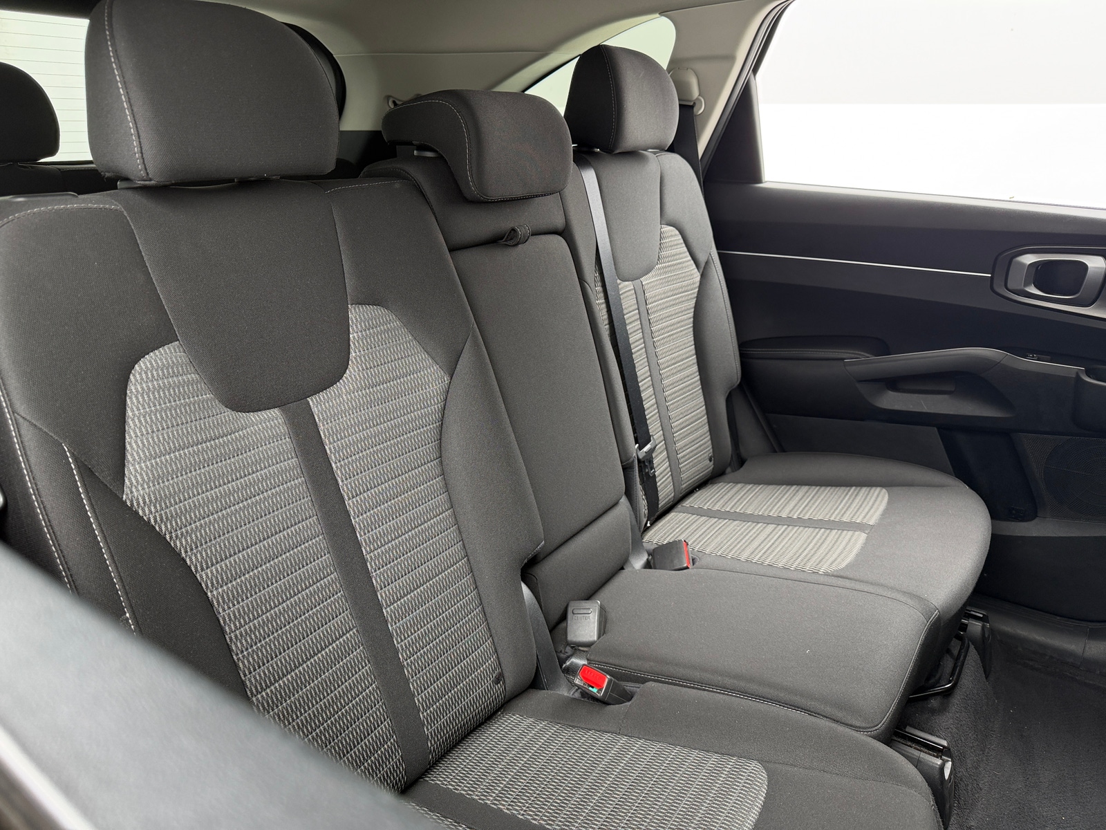 Thumbnail: 2021 Kia Sorento - 6