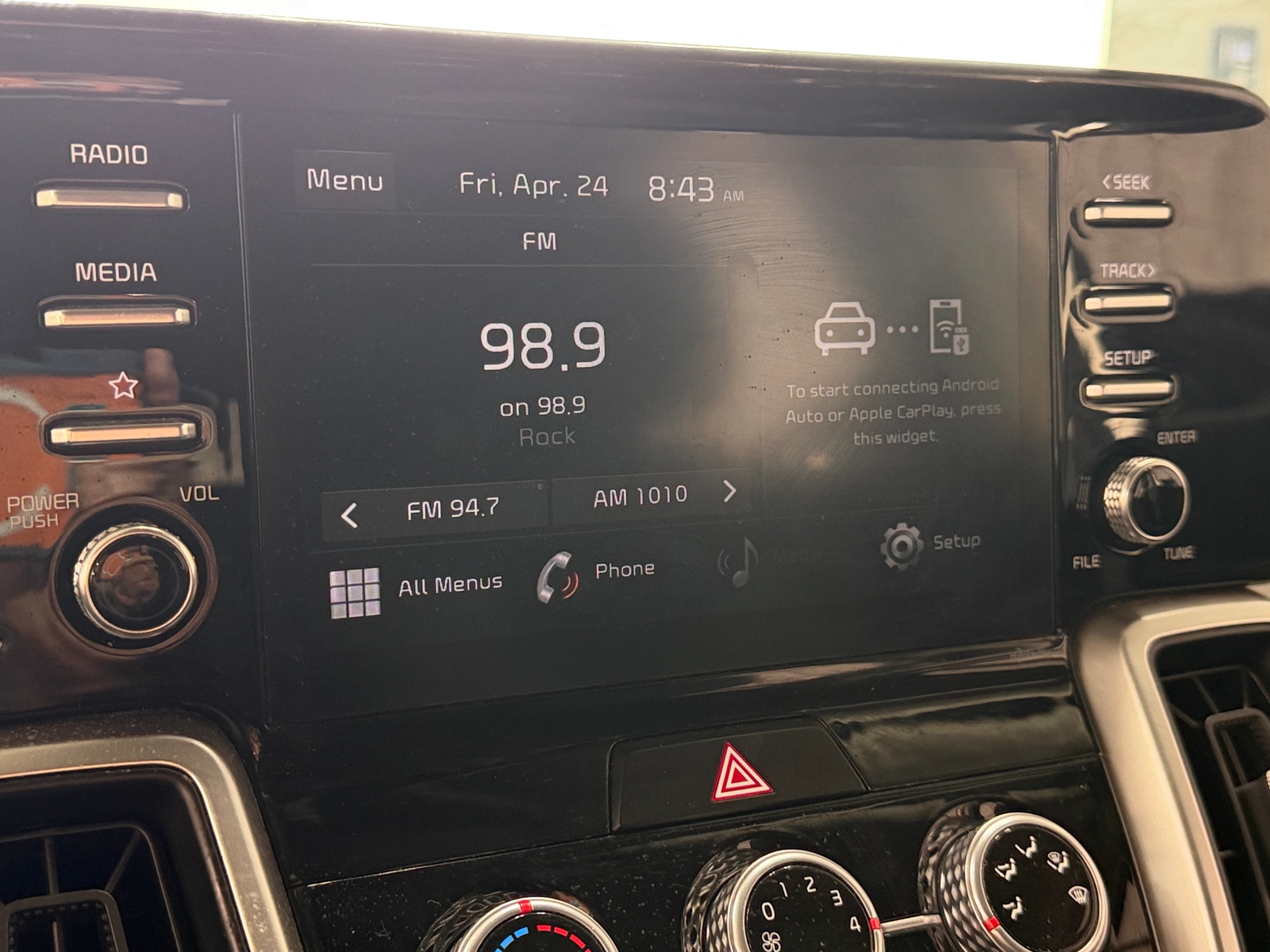 Thumbnail: 2021 Kia Sorento - 4