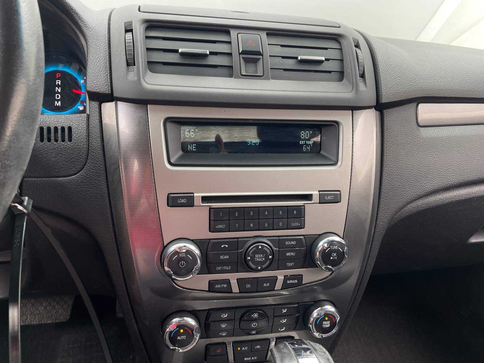 Thumbnail: 2012 Ford Fusion - 3